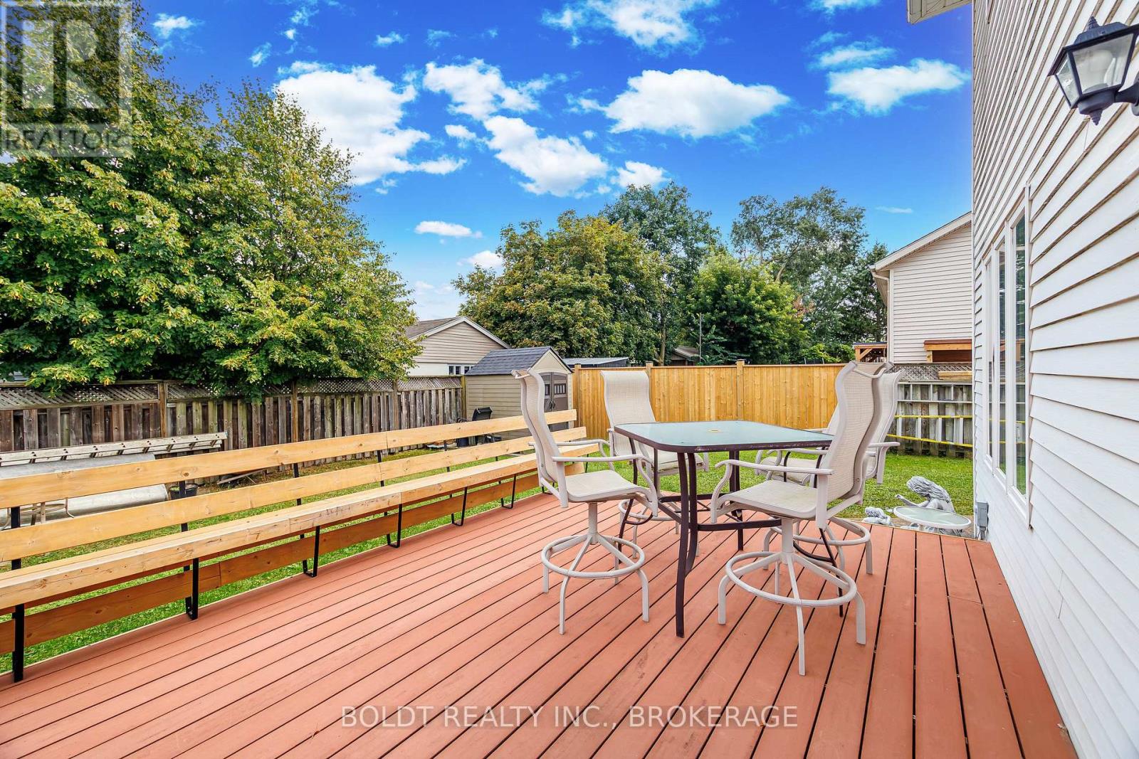 16 Westbury Drive Property Photo 28
