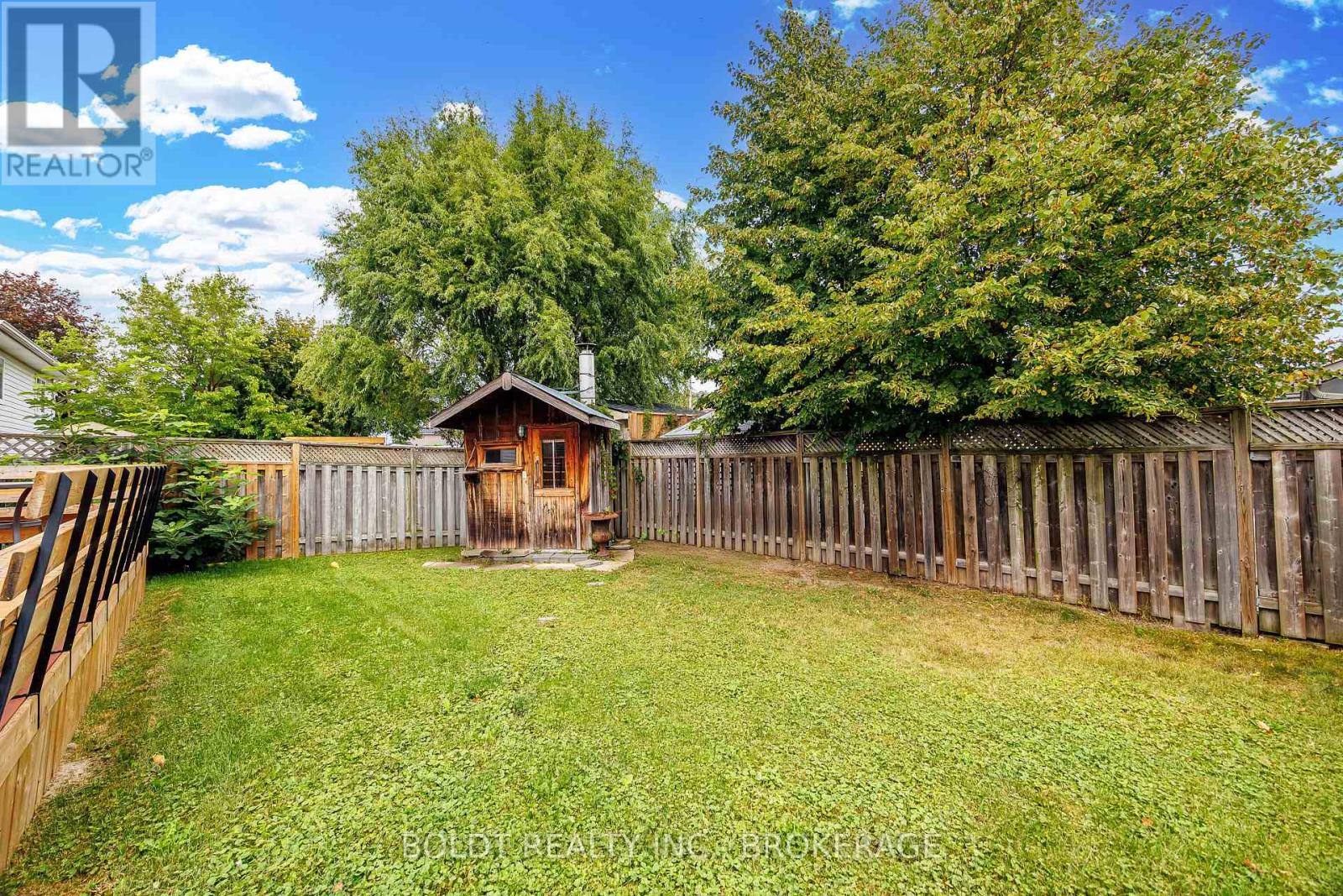 16 Westbury Drive Property Photo 30