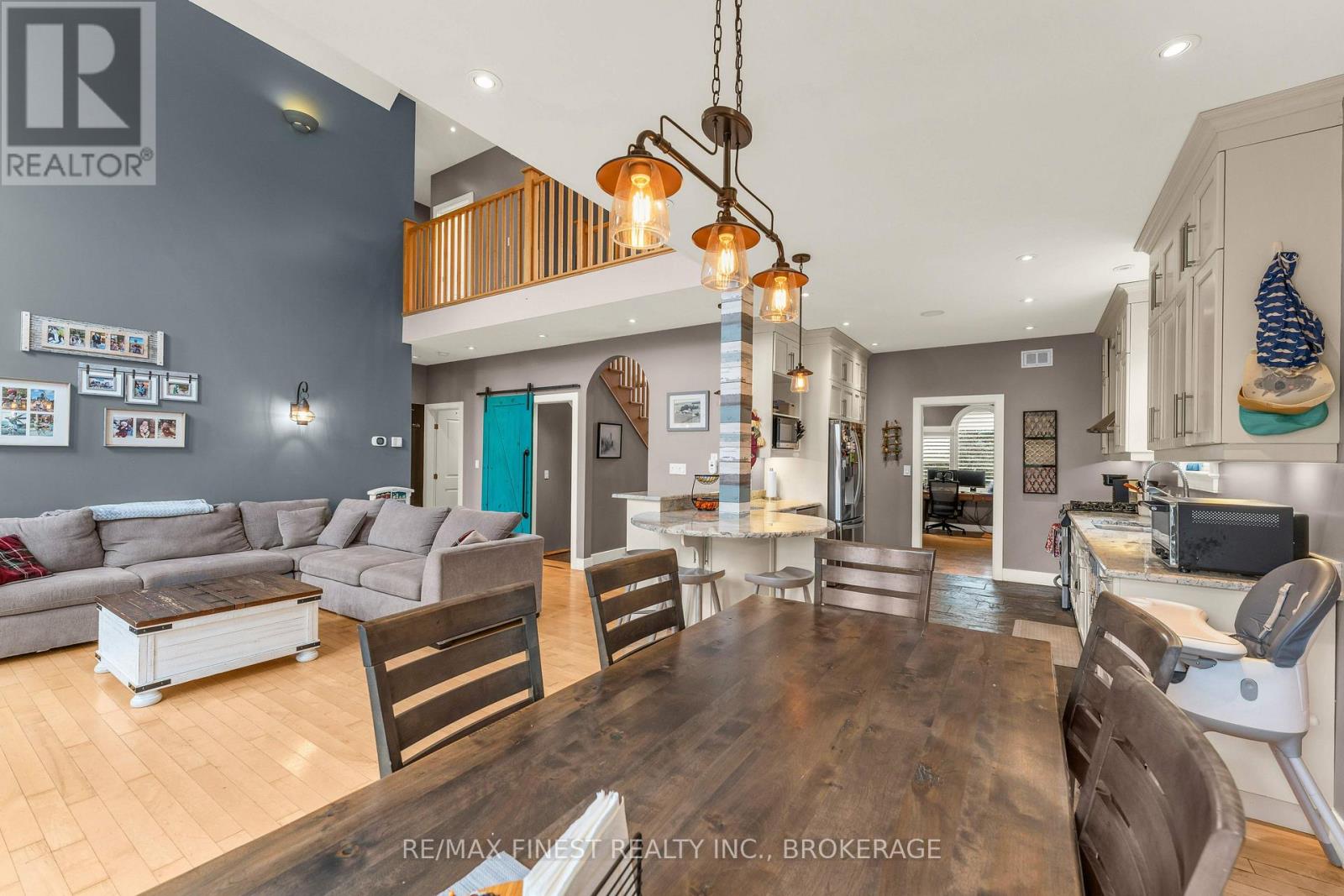 141 Benjamin Court Property Photo 12