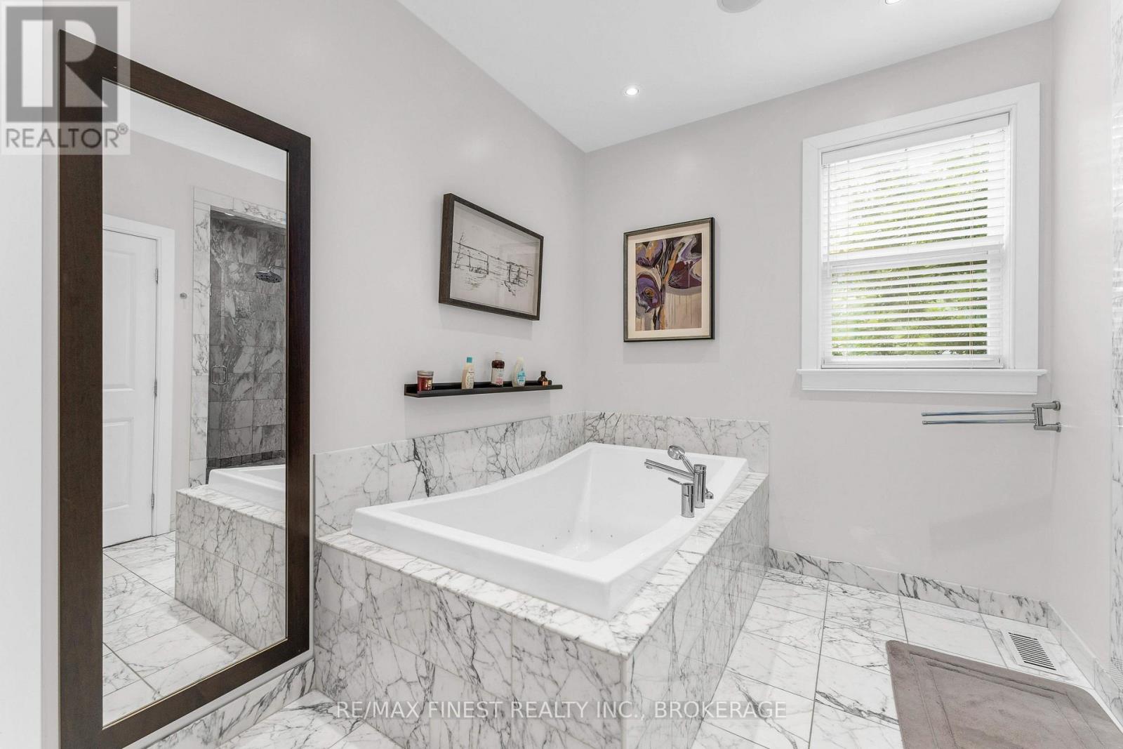141 Benjamin Court Property Photo 21