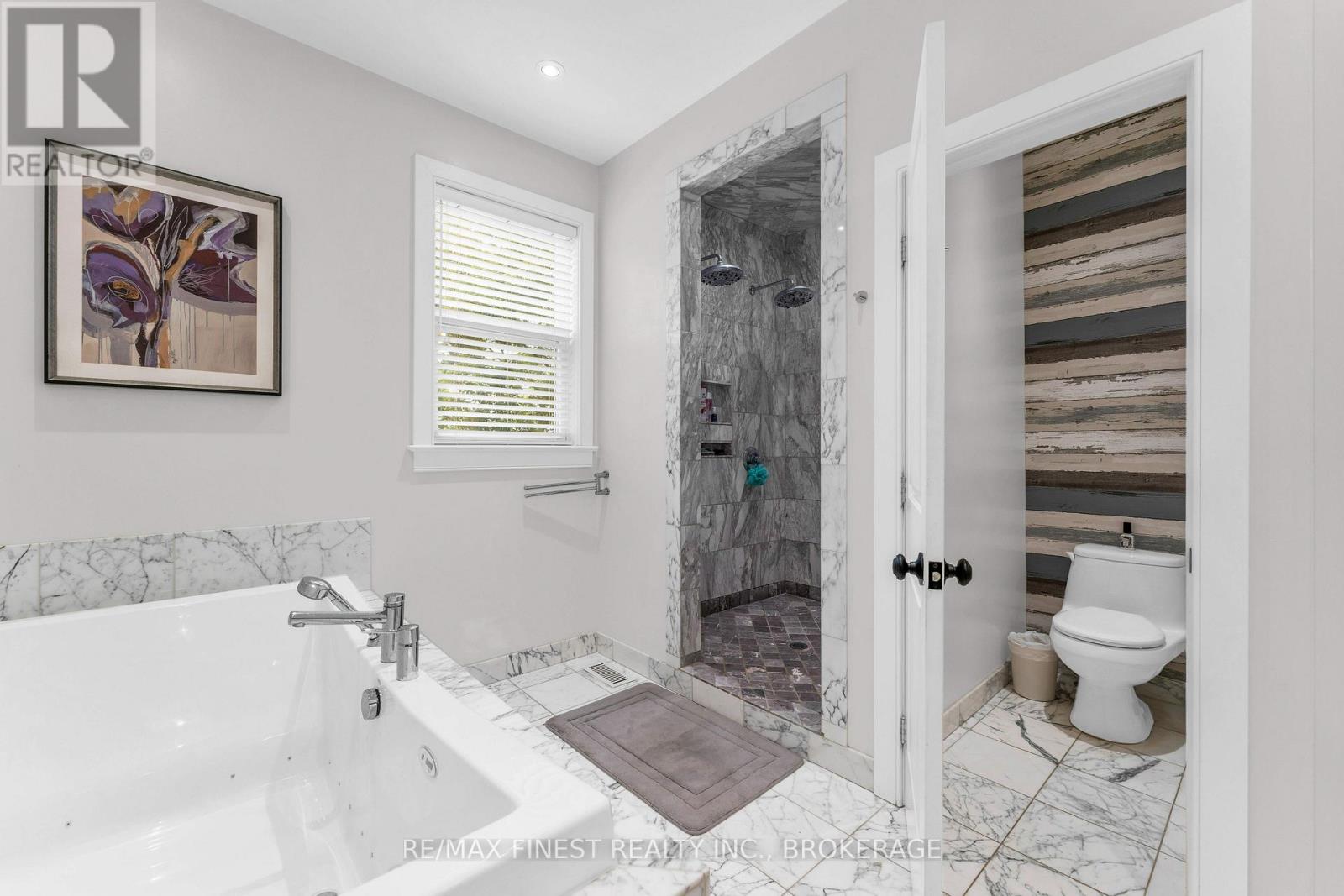 141 Benjamin Court Property Photo 23