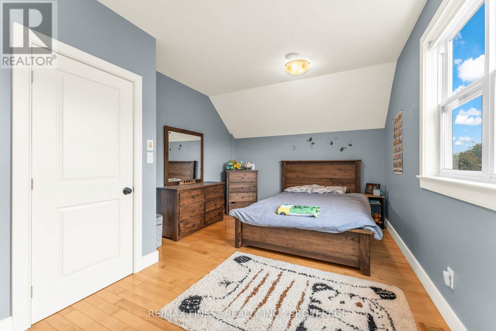 141 Benjamin Court Property Photo 27