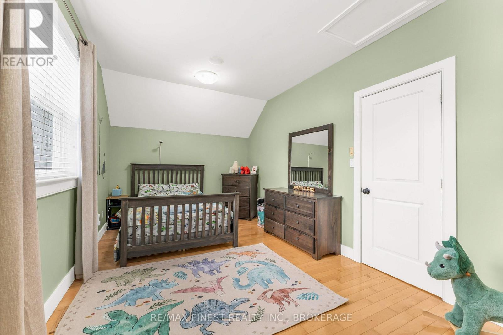 141 Benjamin Court Property Photo 30
