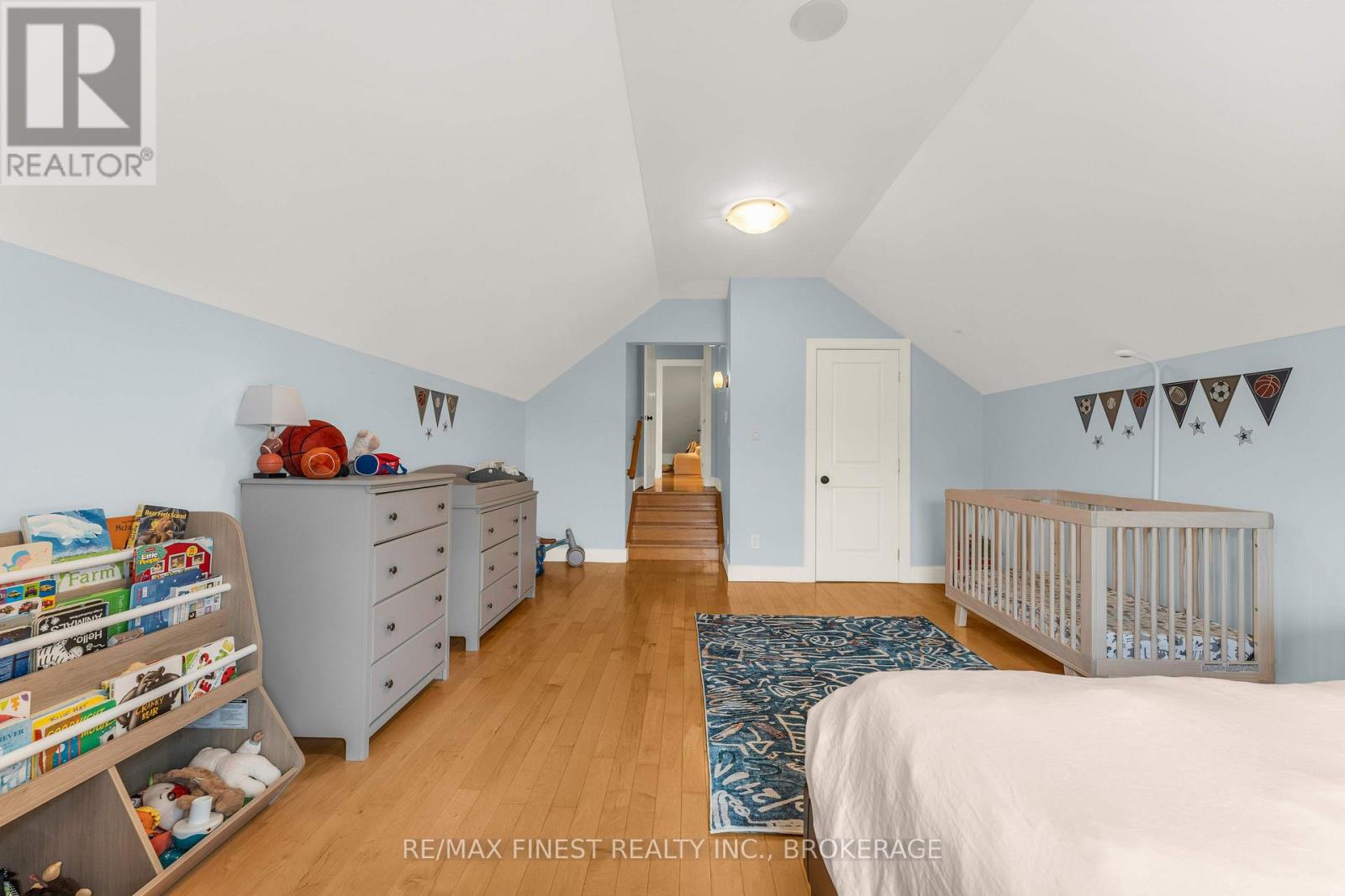 141 Benjamin Court Property Photo 33