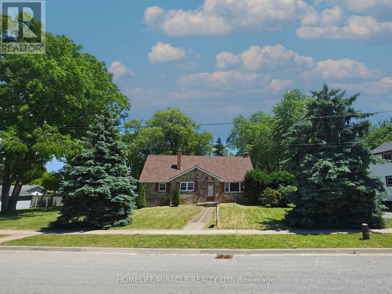 17 Goderich Street Property Photo 3