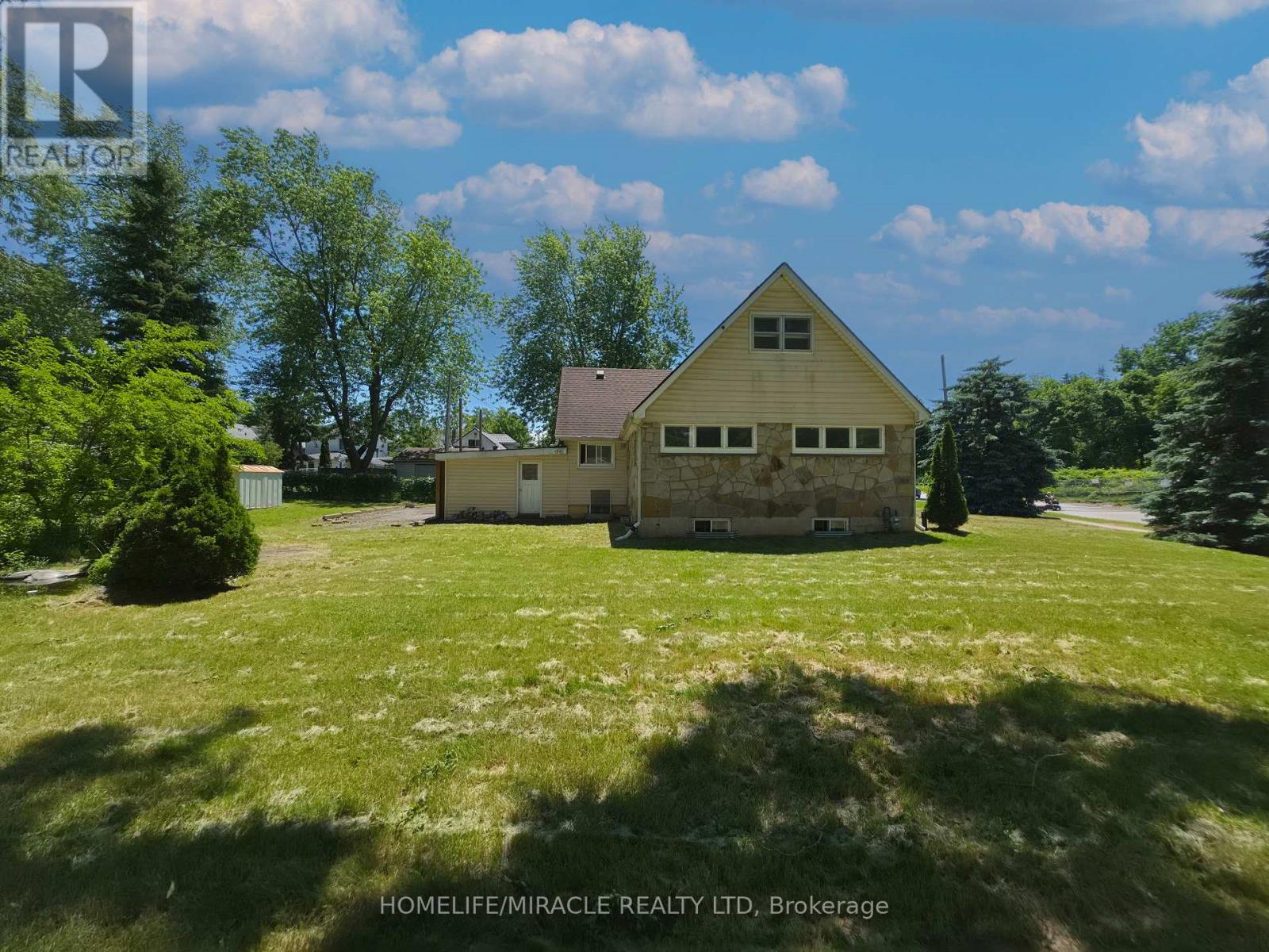 17 Goderich Street Property Photo 7
