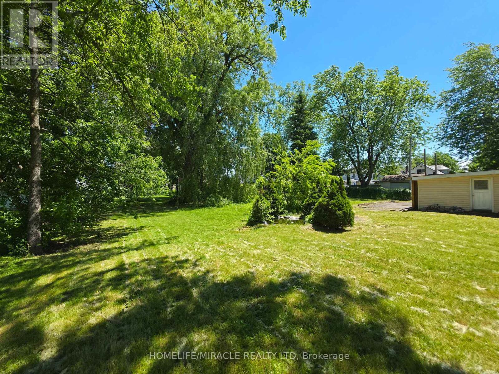 17 Goderich Street Property Photo 8
