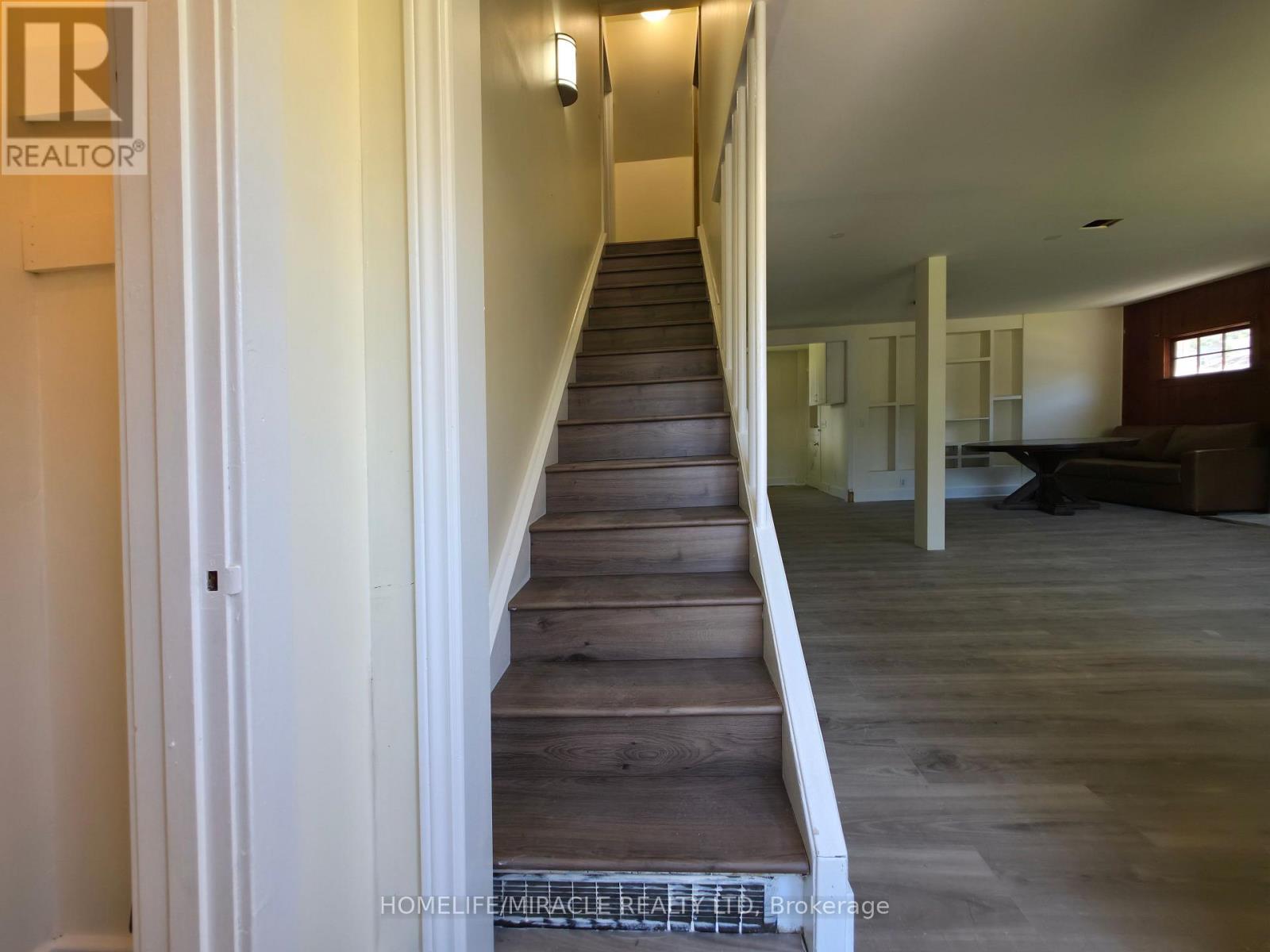 17 Goderich Street Property Photo 16