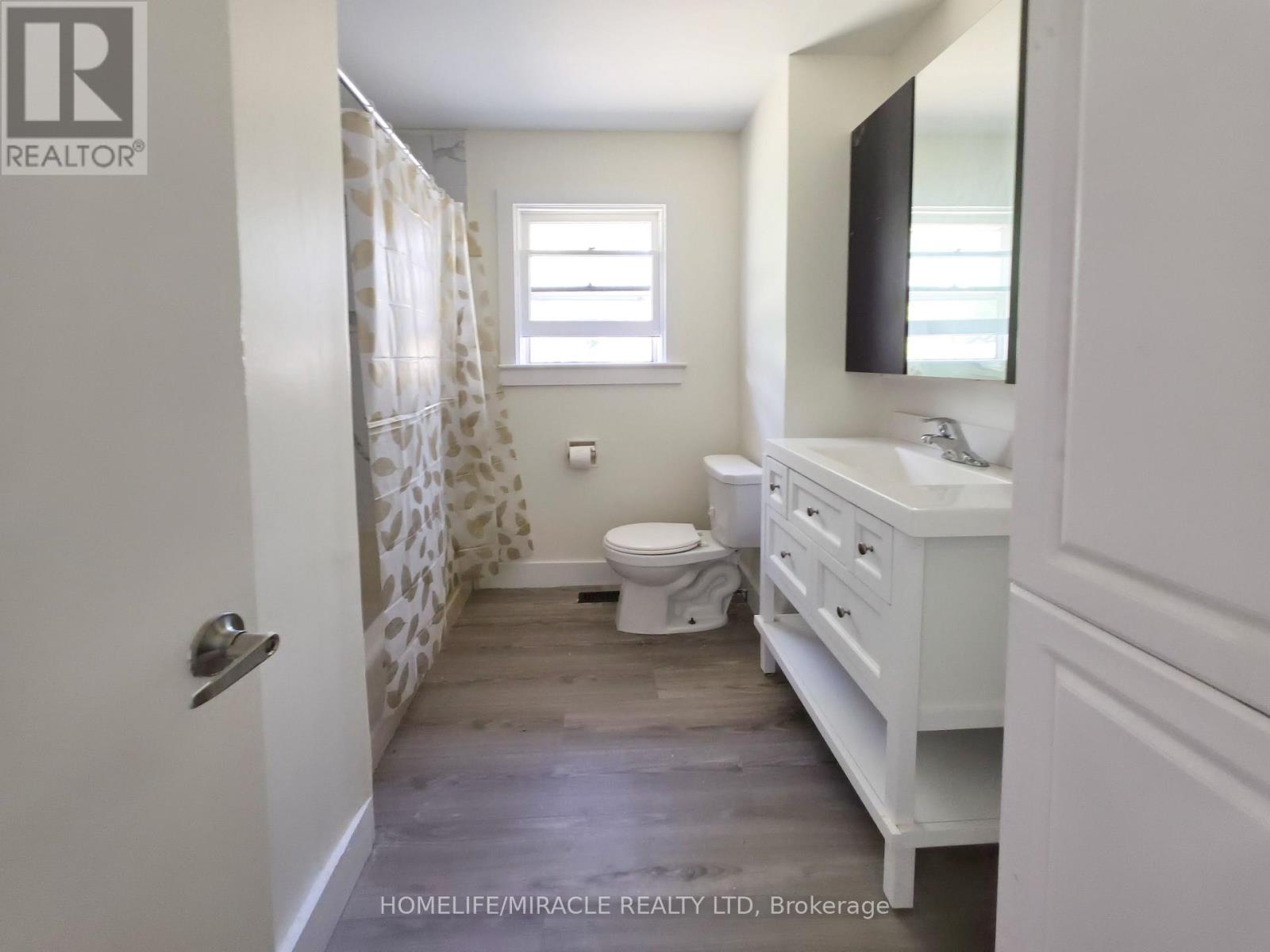 17 Goderich Street Property Photo 25