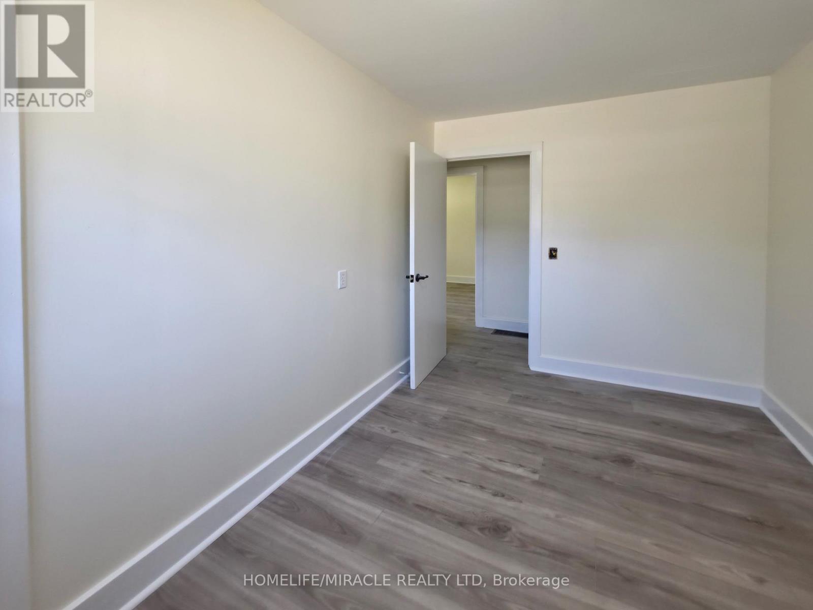 17 Goderich Street Property Photo 29
