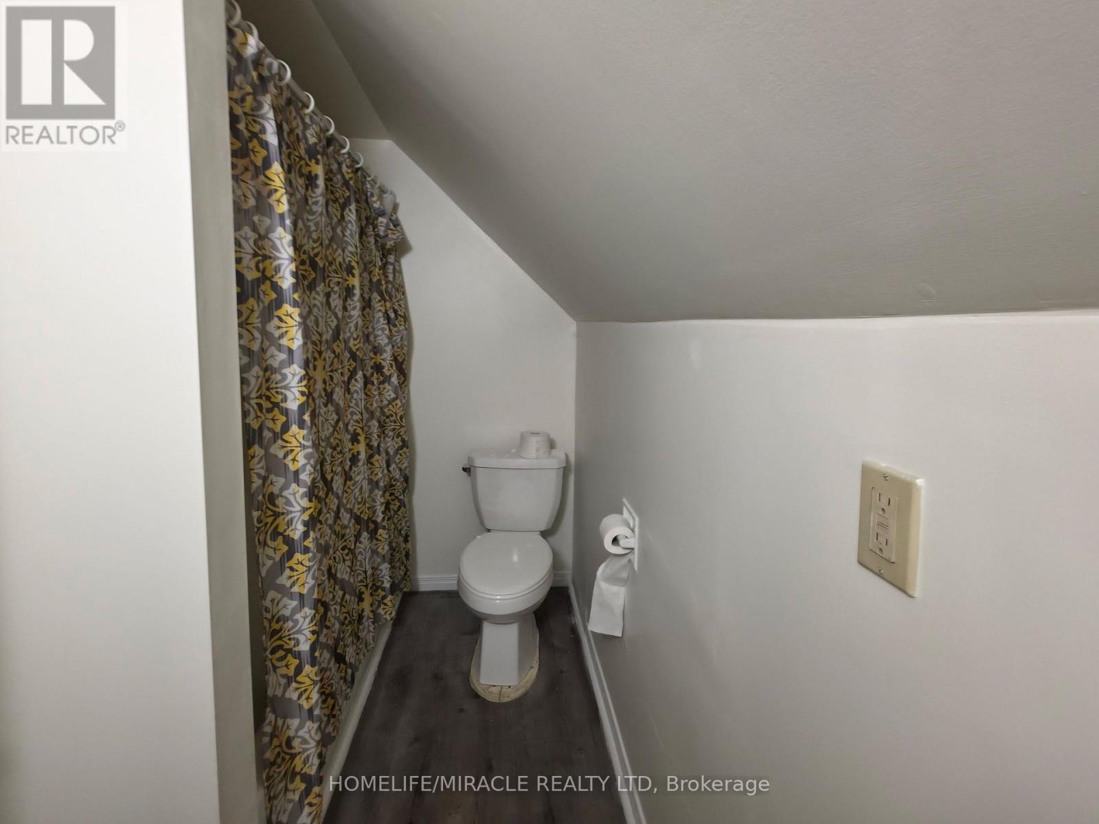 17 Goderich Street Property Photo 42