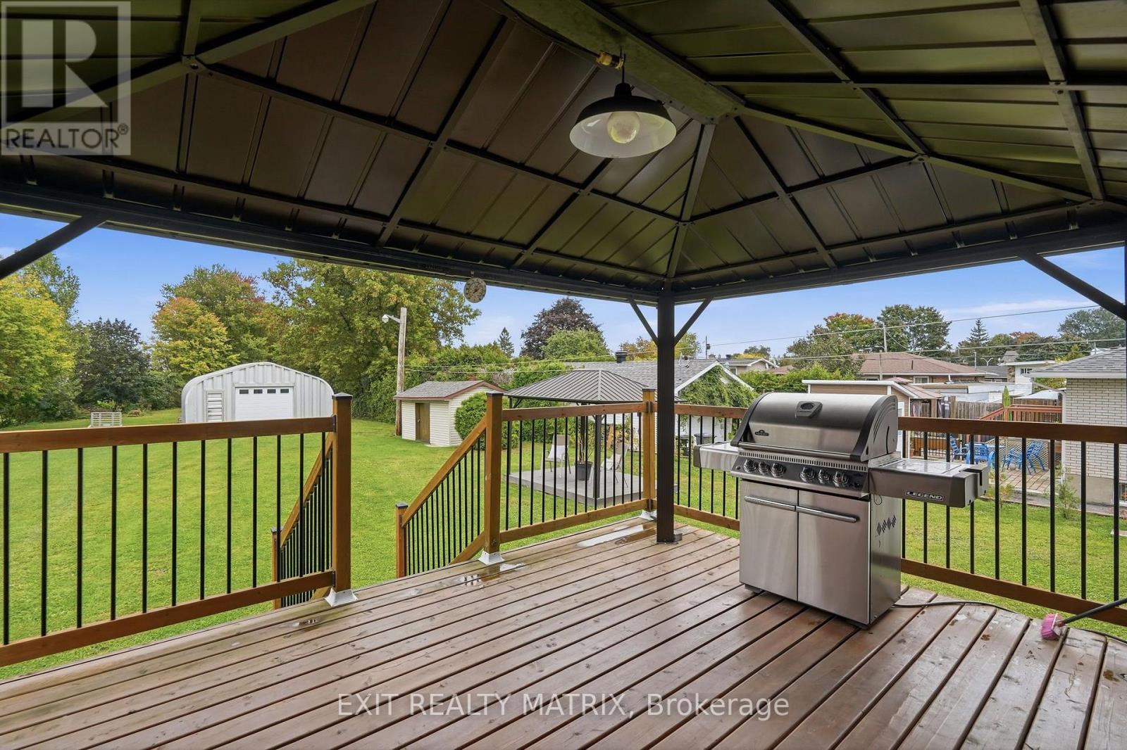 353 Nelson Street E Property Photo 27