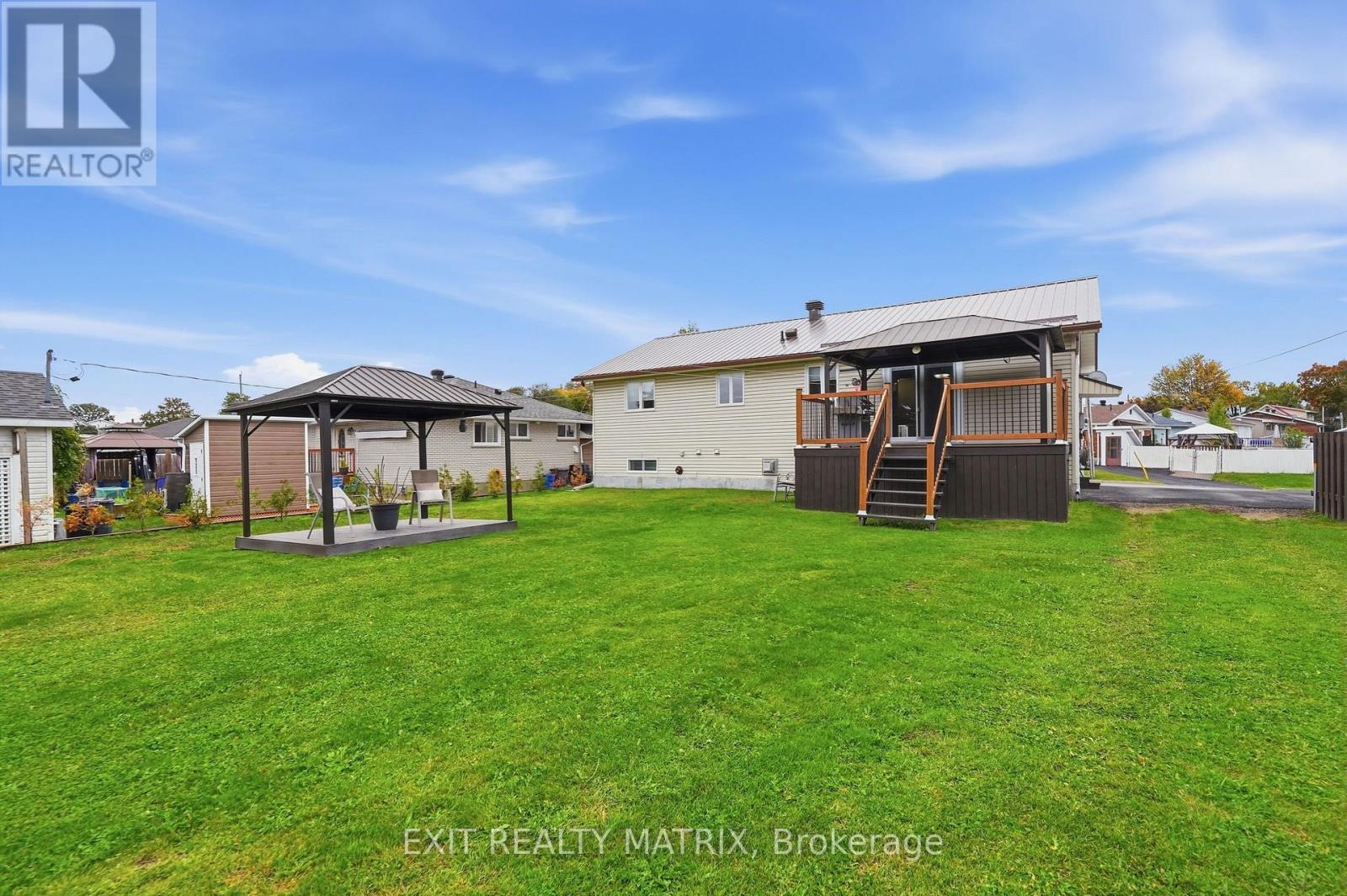 353 Nelson Street E Property Photo 28