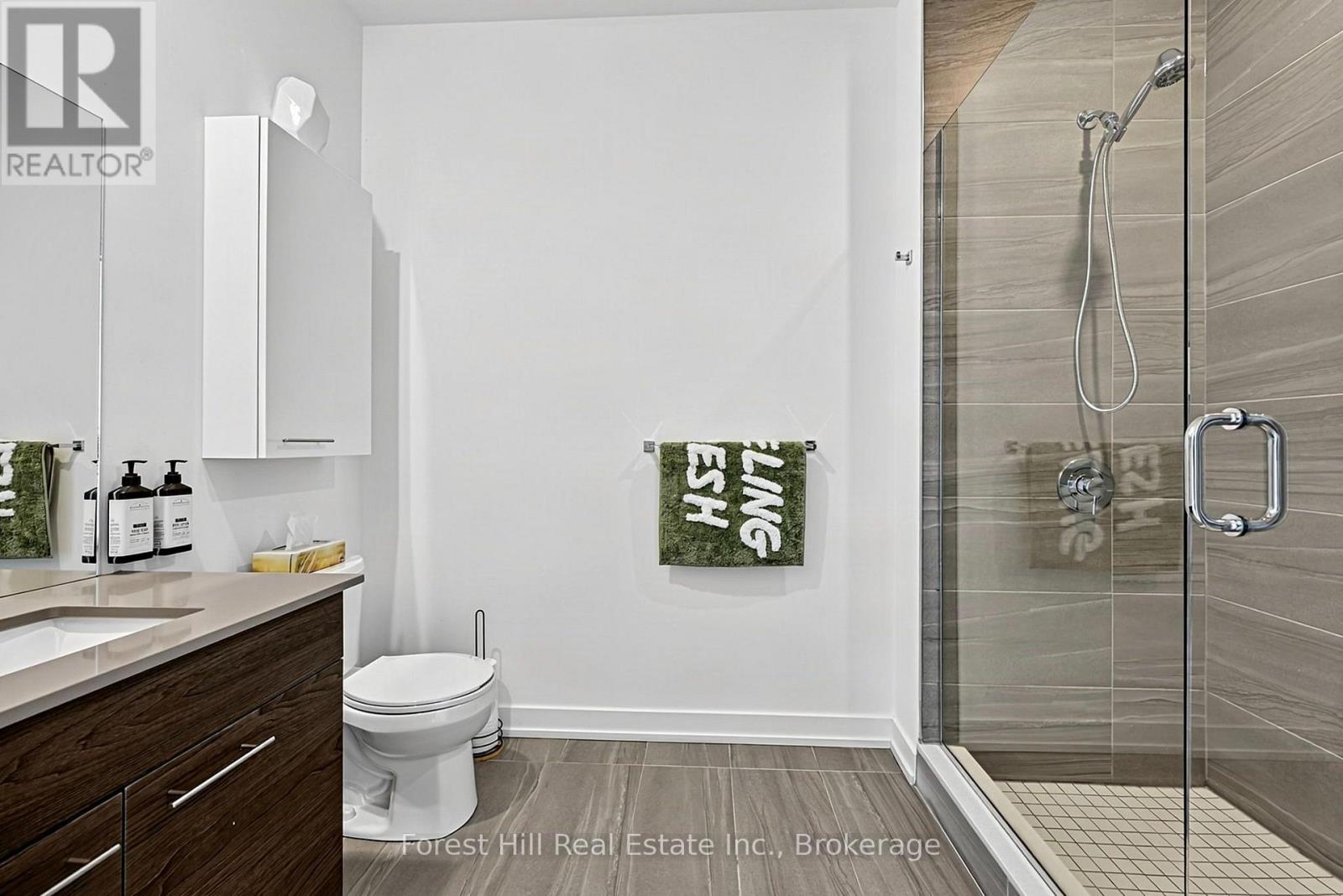 502 - 120 Carrick Trail Property Photo 11