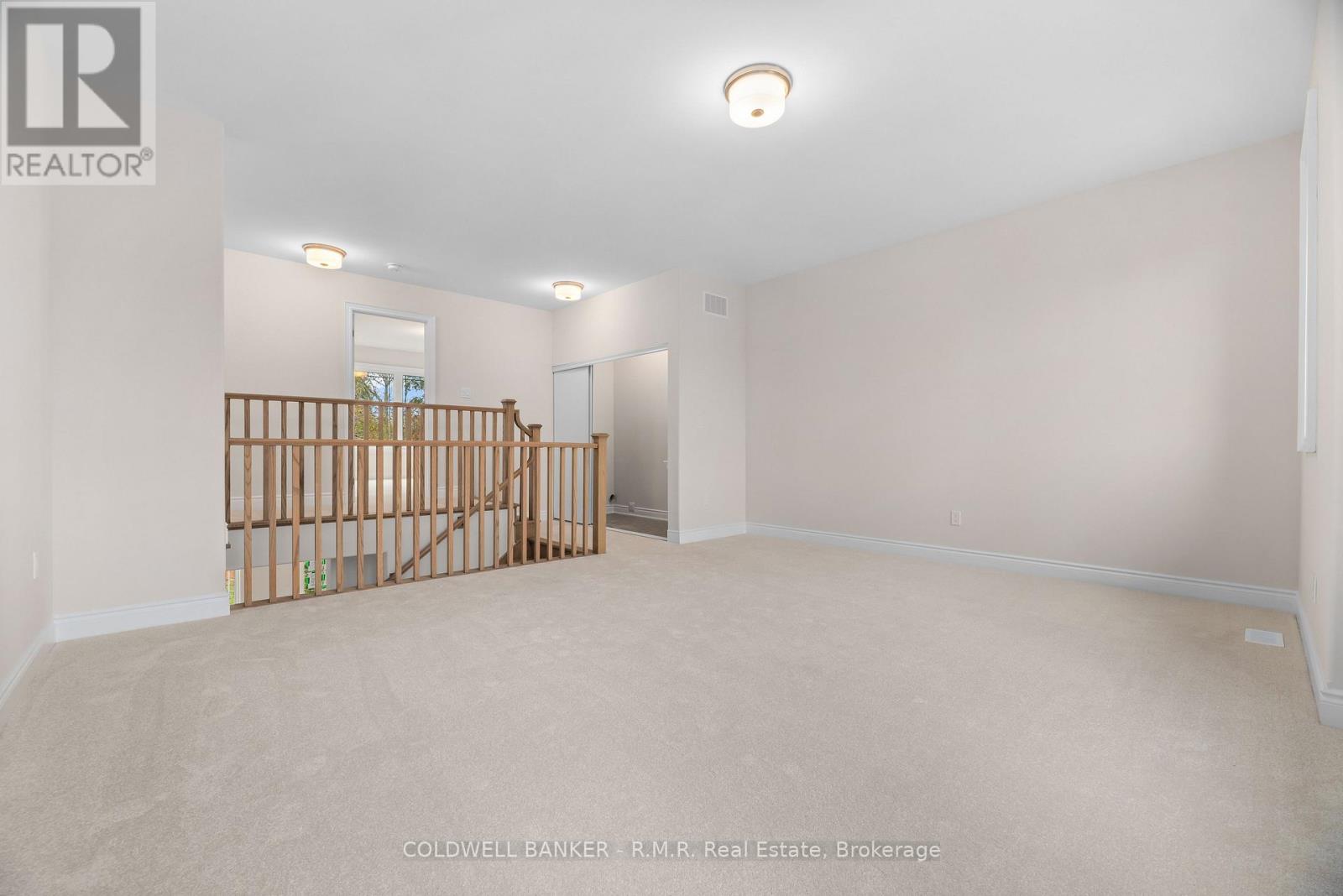 B - 434 Orchard Avenue S Property Photo 20