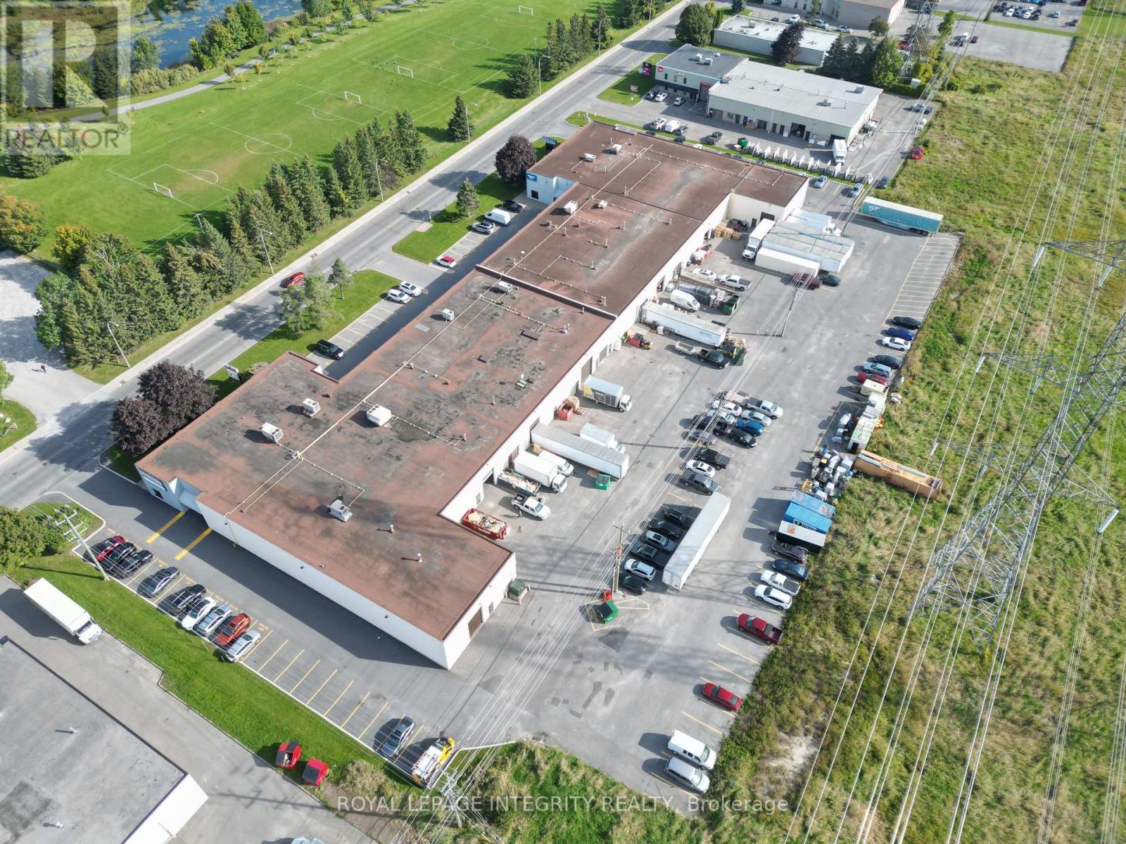 G-h - 60 Colonnade Road Property Photo 4