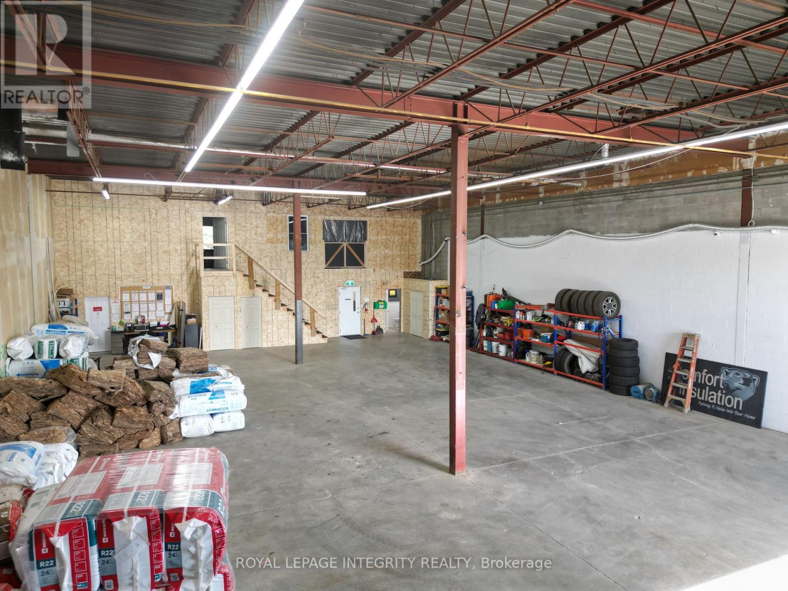 G-h - 60 Colonnade Road Property Photo 11