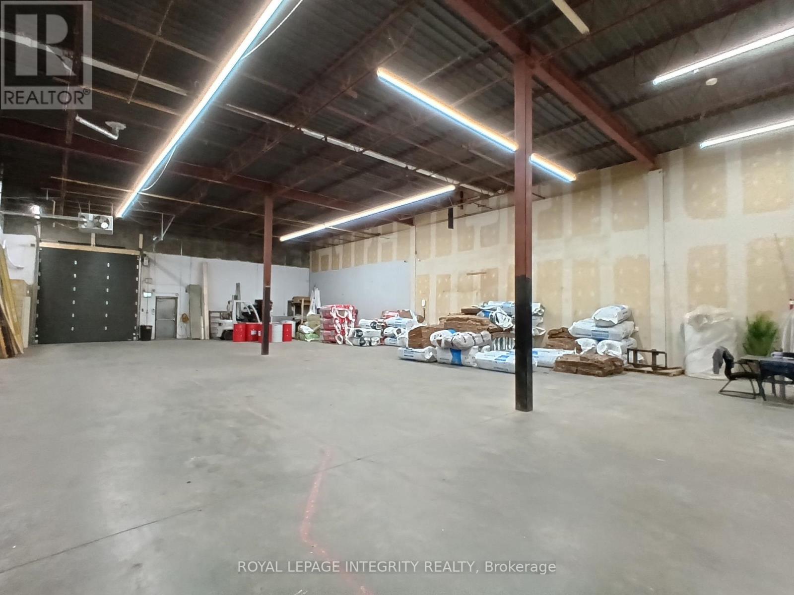 G-h - 60 Colonnade Road Property Photo 17