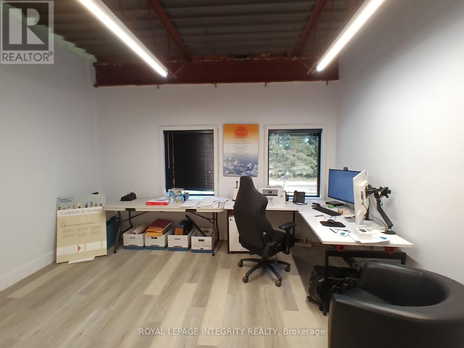 G-h - 60 Colonnade Road Property Photo 25