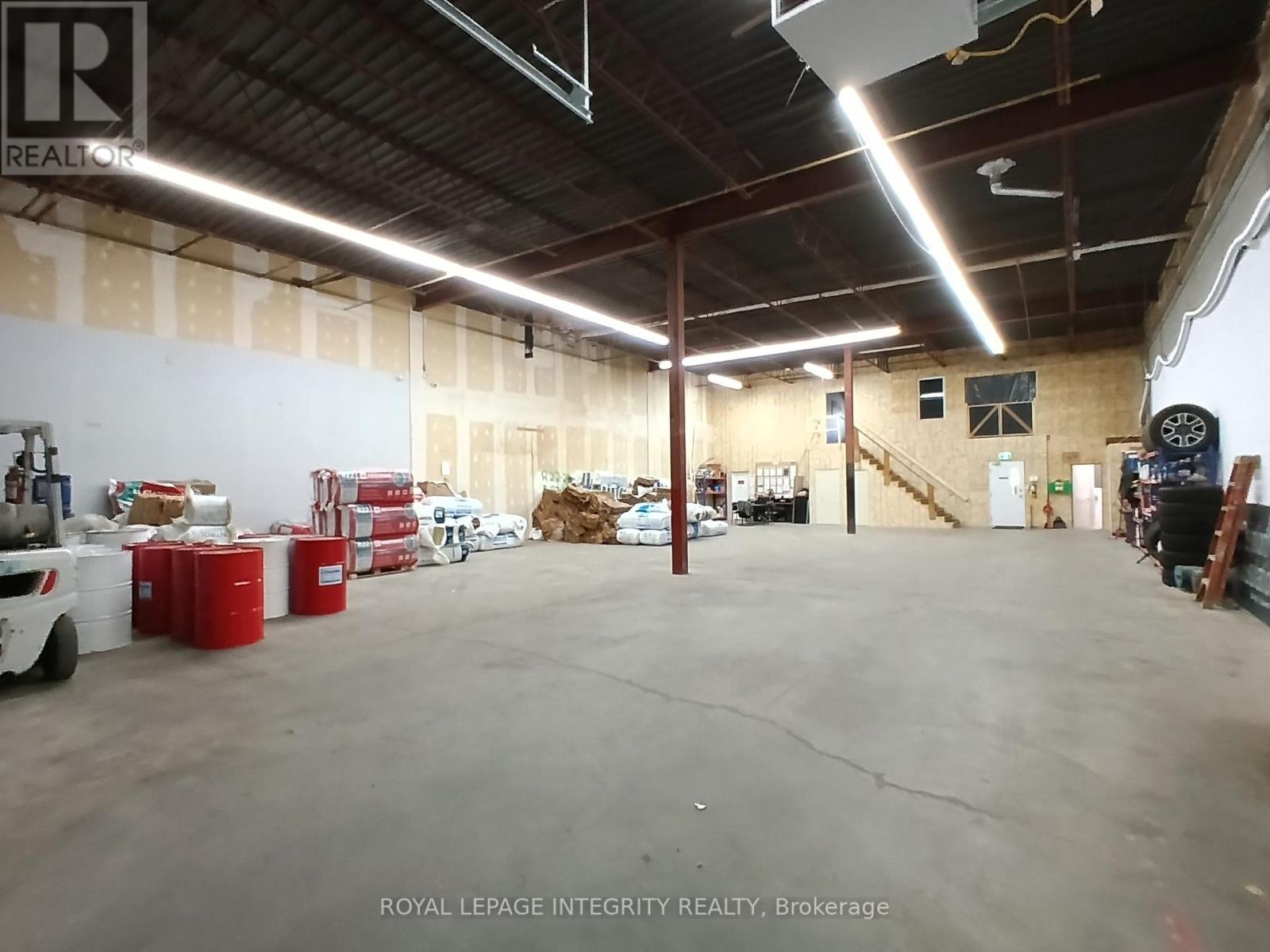 G-h - 60 Colonnade Road Property Photo 33