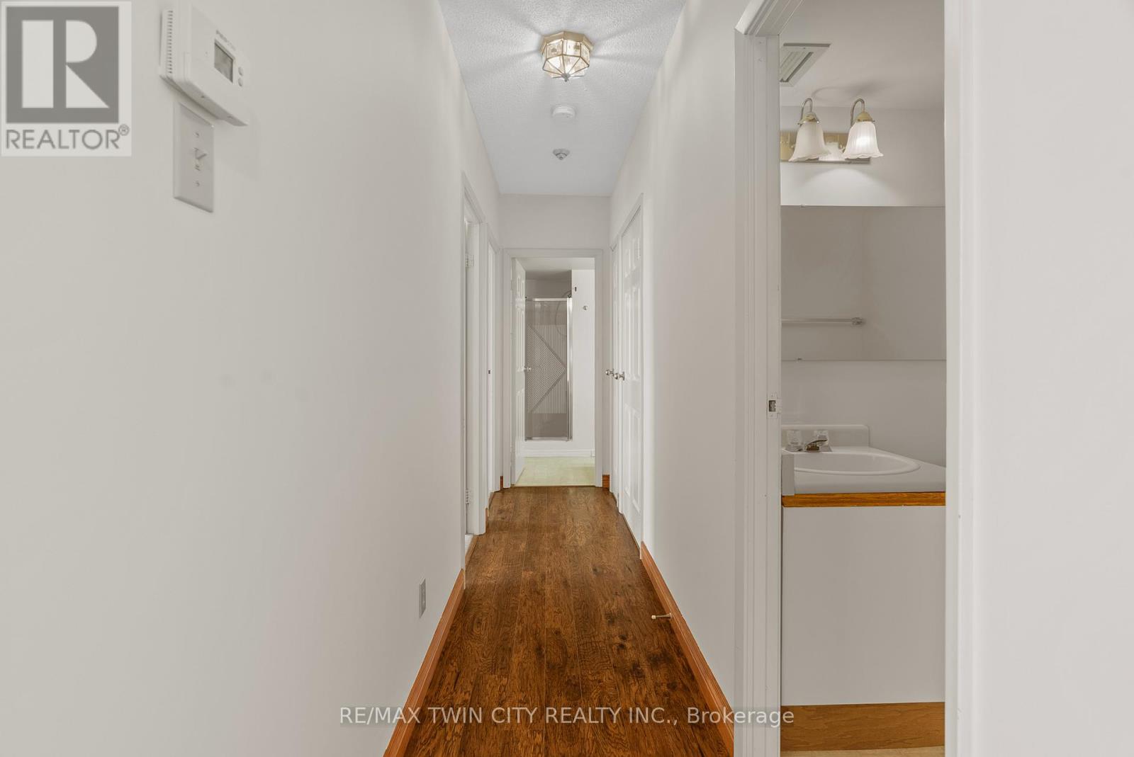 905 - 9 Bonheur Court Property Photo 15