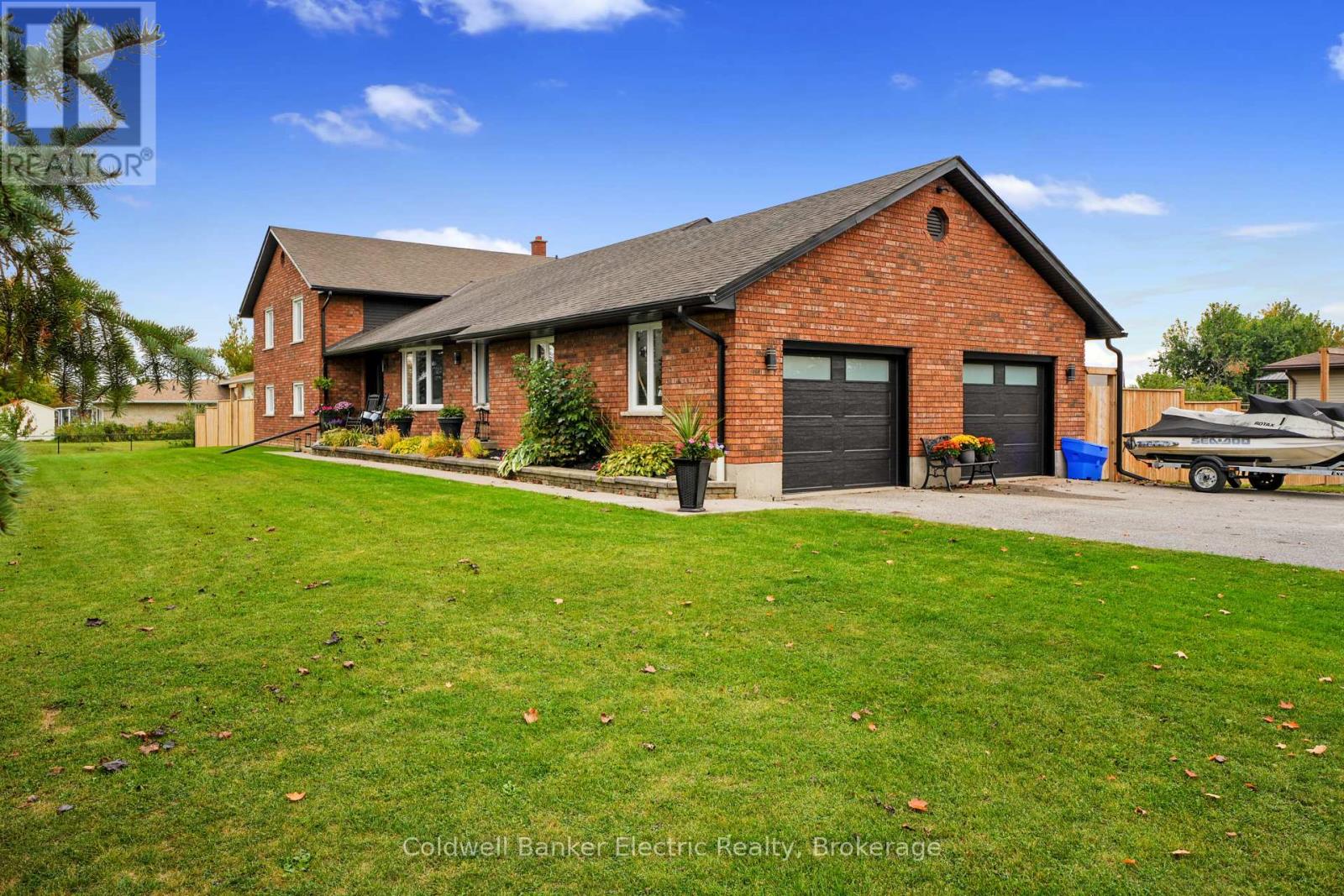 1305 Holden Road Property Photo 1