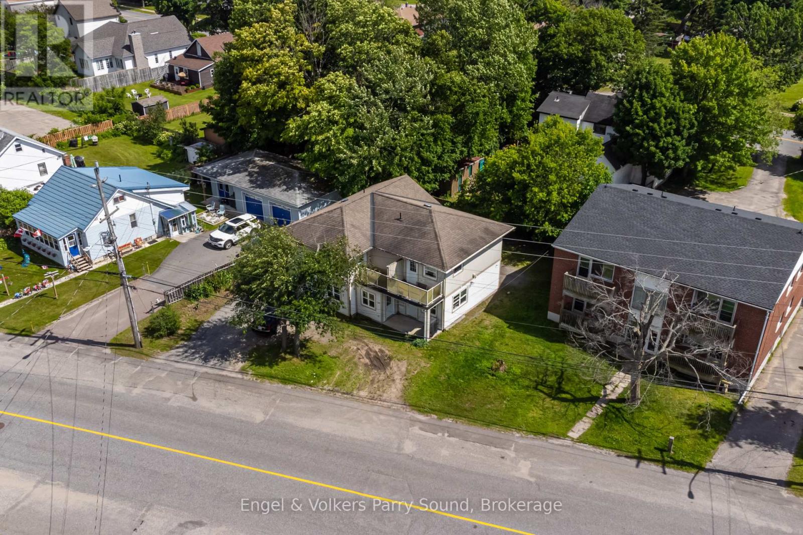128 Isabella Street Property Photo 4