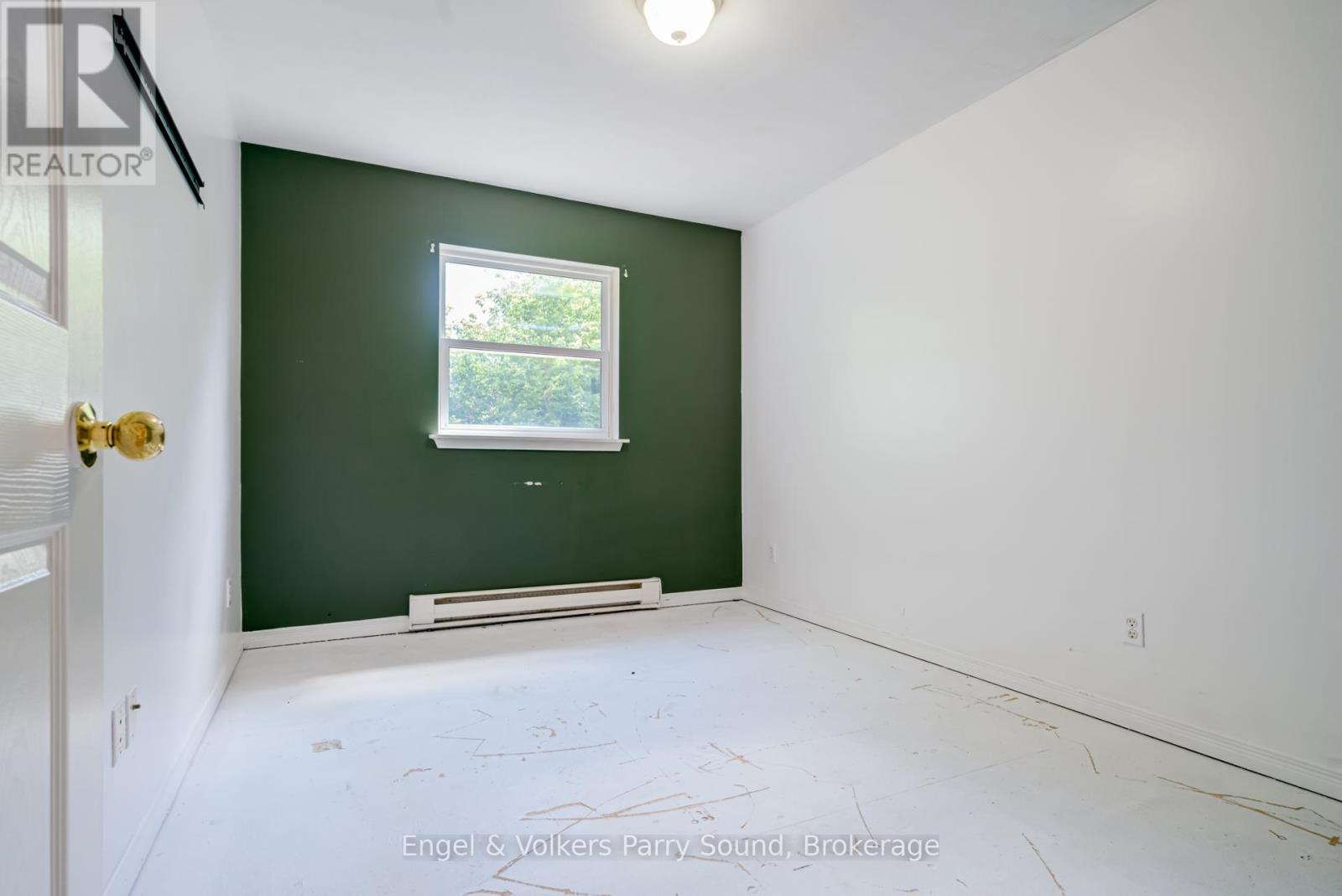 128 Isabella Street Property Photo 13