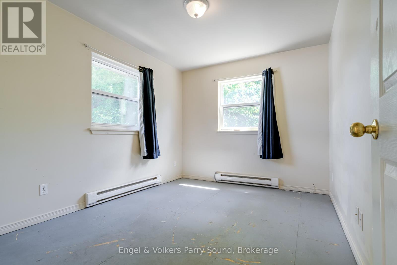 128 Isabella Street Property Photo 15