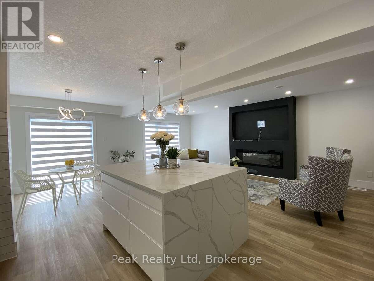 125 Steepleridge Street Property Photo 8