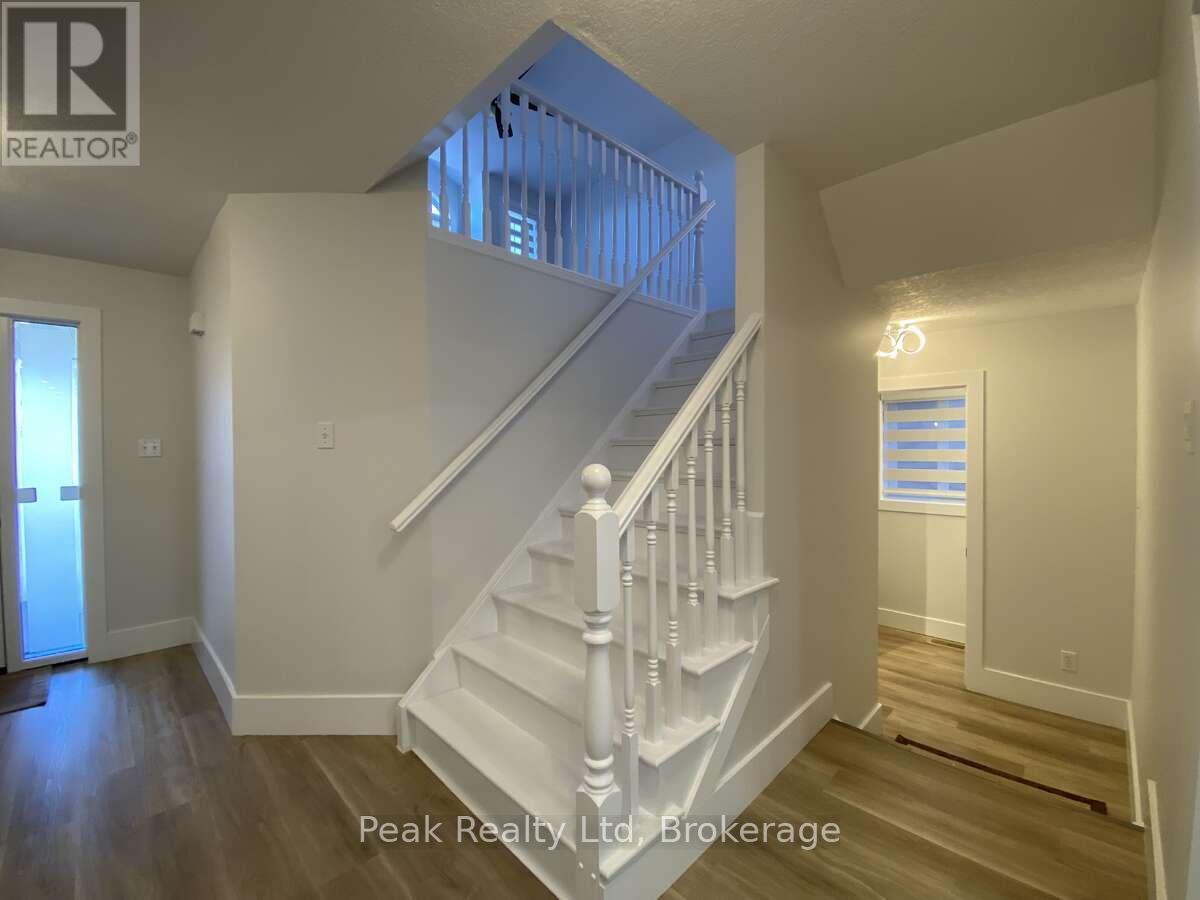 125 Steepleridge Street Property Photo 10