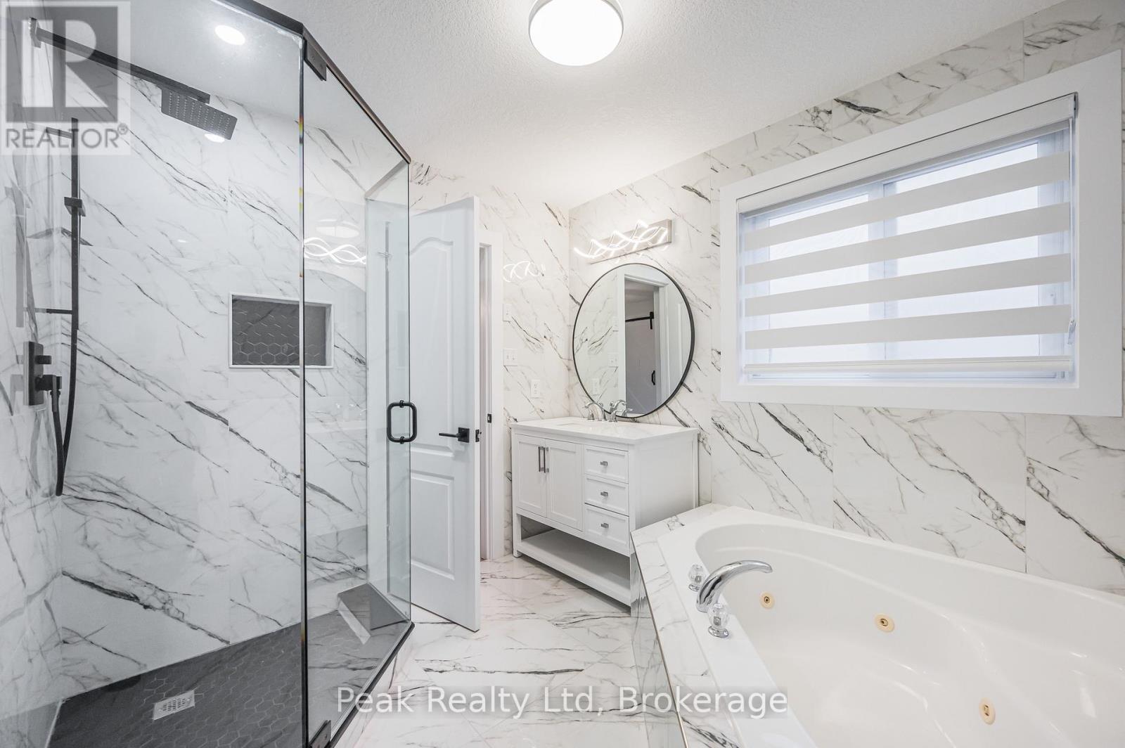 125 Steepleridge Street Property Photo 15