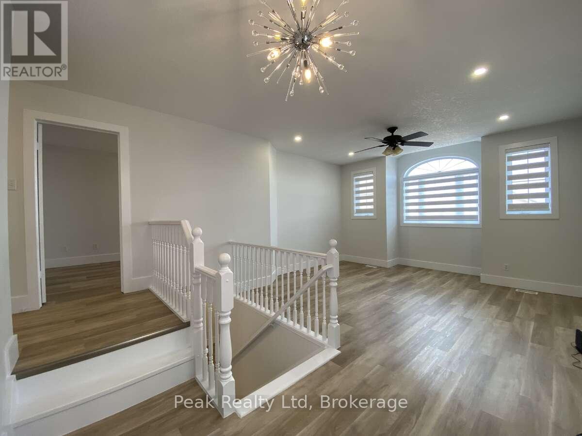 125 Steepleridge Street Property Photo 22