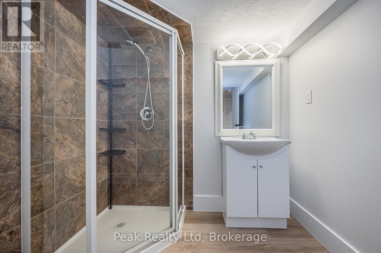 125 Steepleridge Street Property Photo 26
