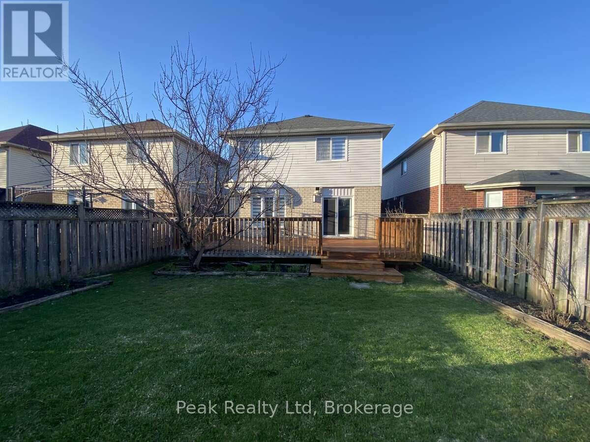 125 Steepleridge Street Property Photo 27