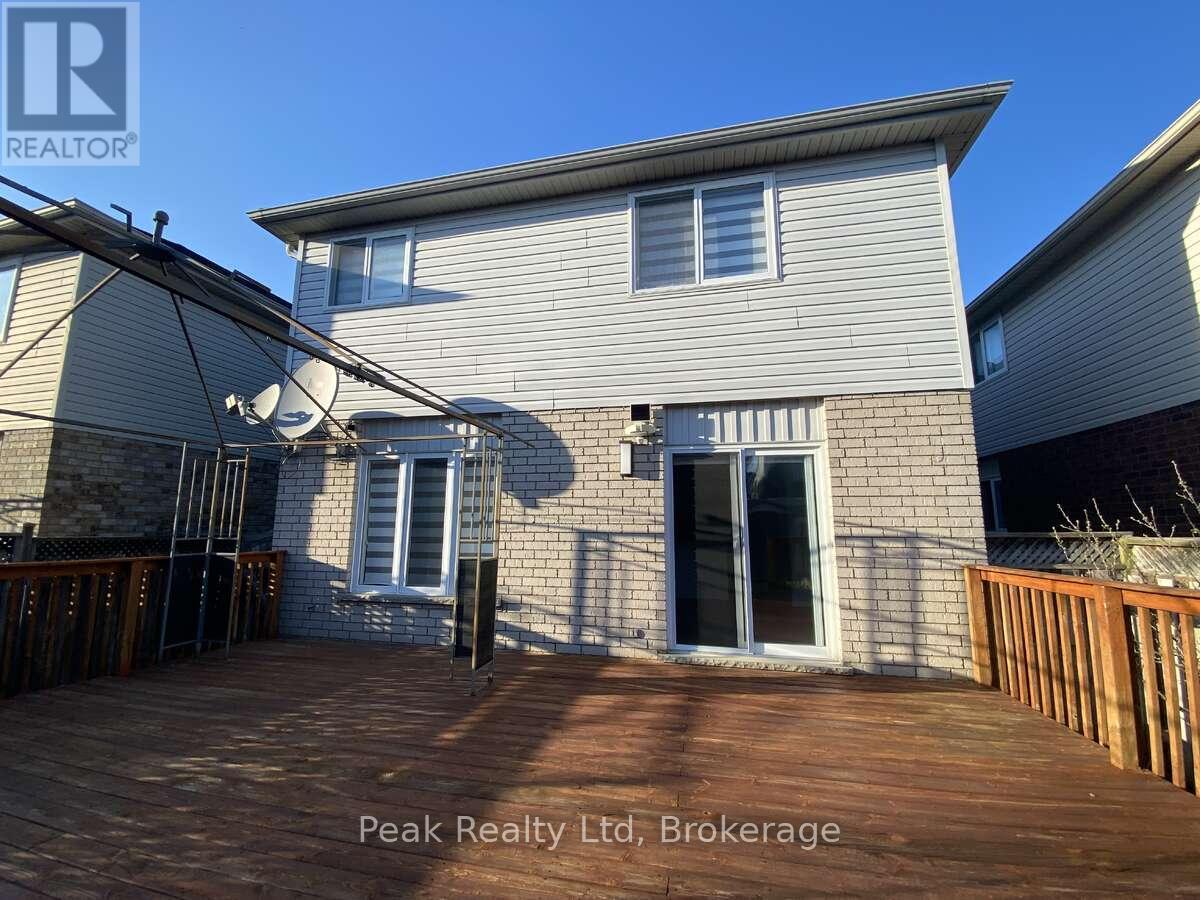 125 Steepleridge Street Property Photo 29
