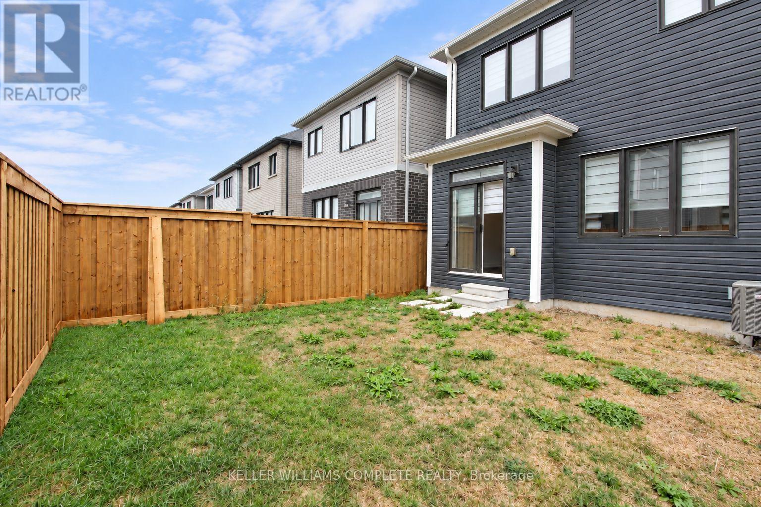 38 Lilac Circle Property Photo 34
