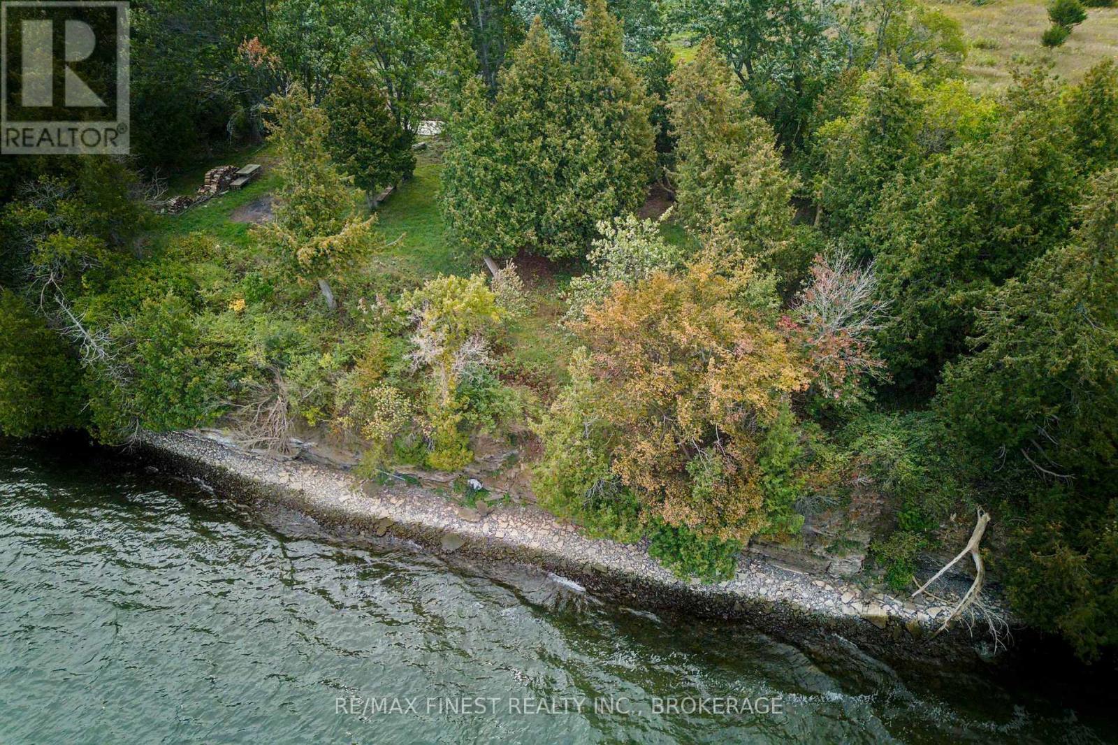 1600 Front Road Property Photo 5