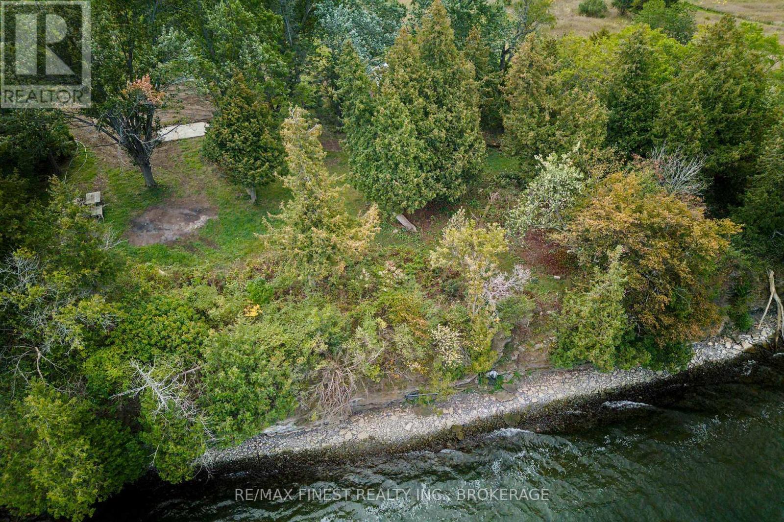 1600 Front Road Property Photo 6