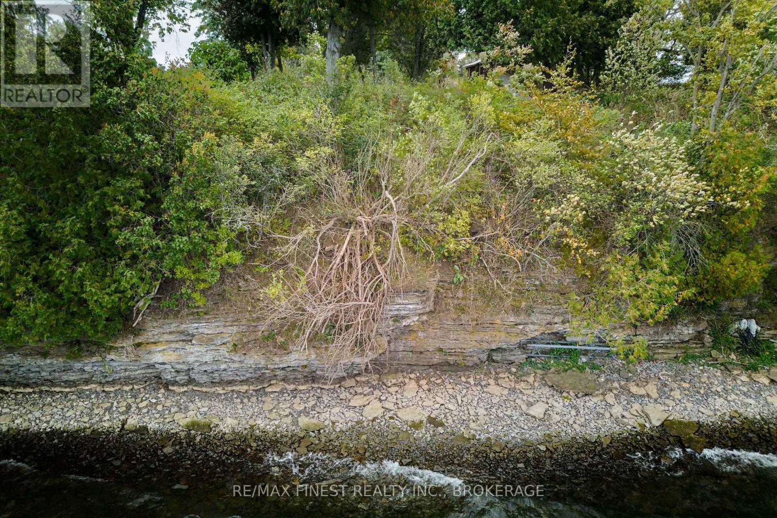 1600 Front Road Property Photo 18