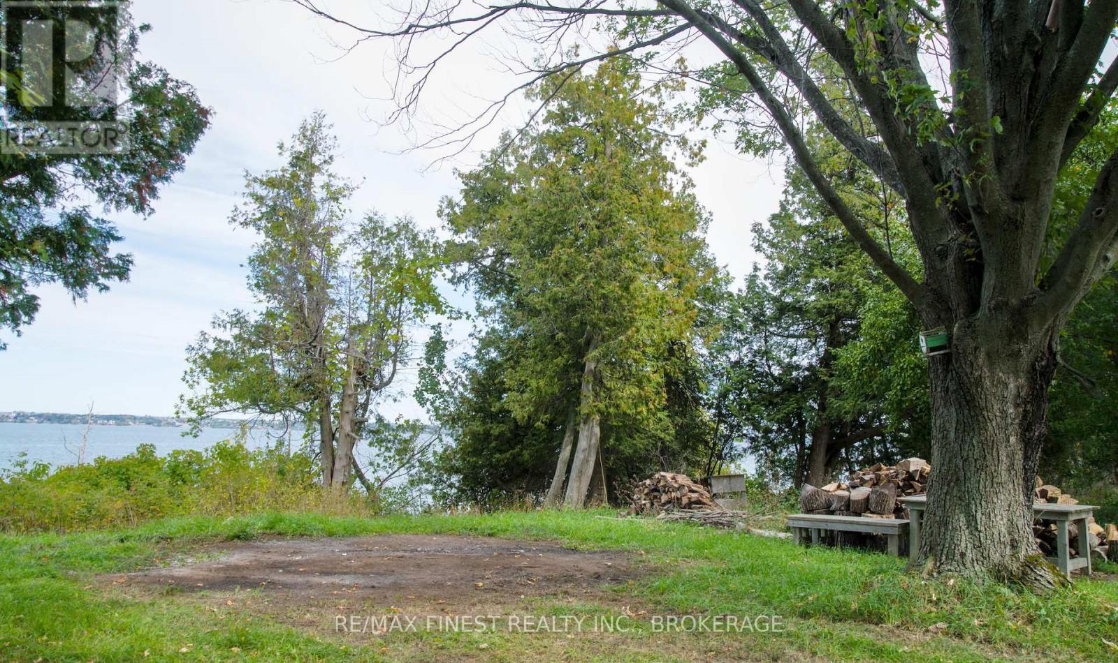 1600 Front Road Property Photo 28