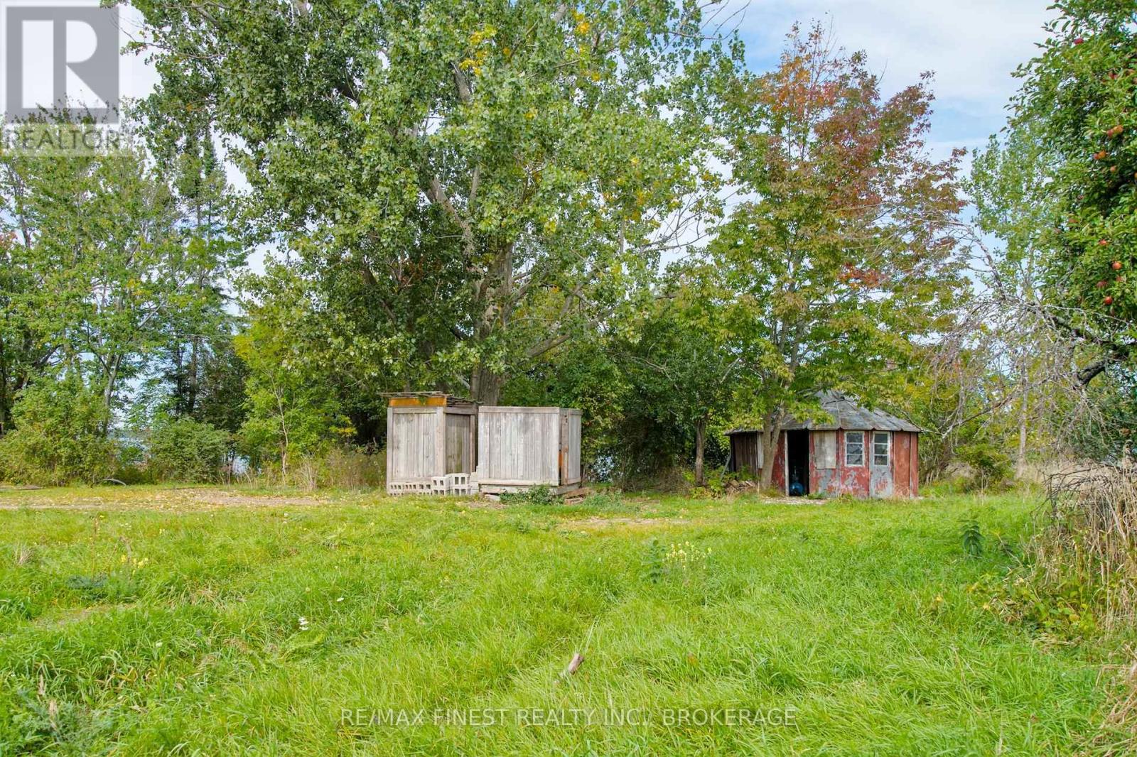 1600 Front Road Property Photo 33
