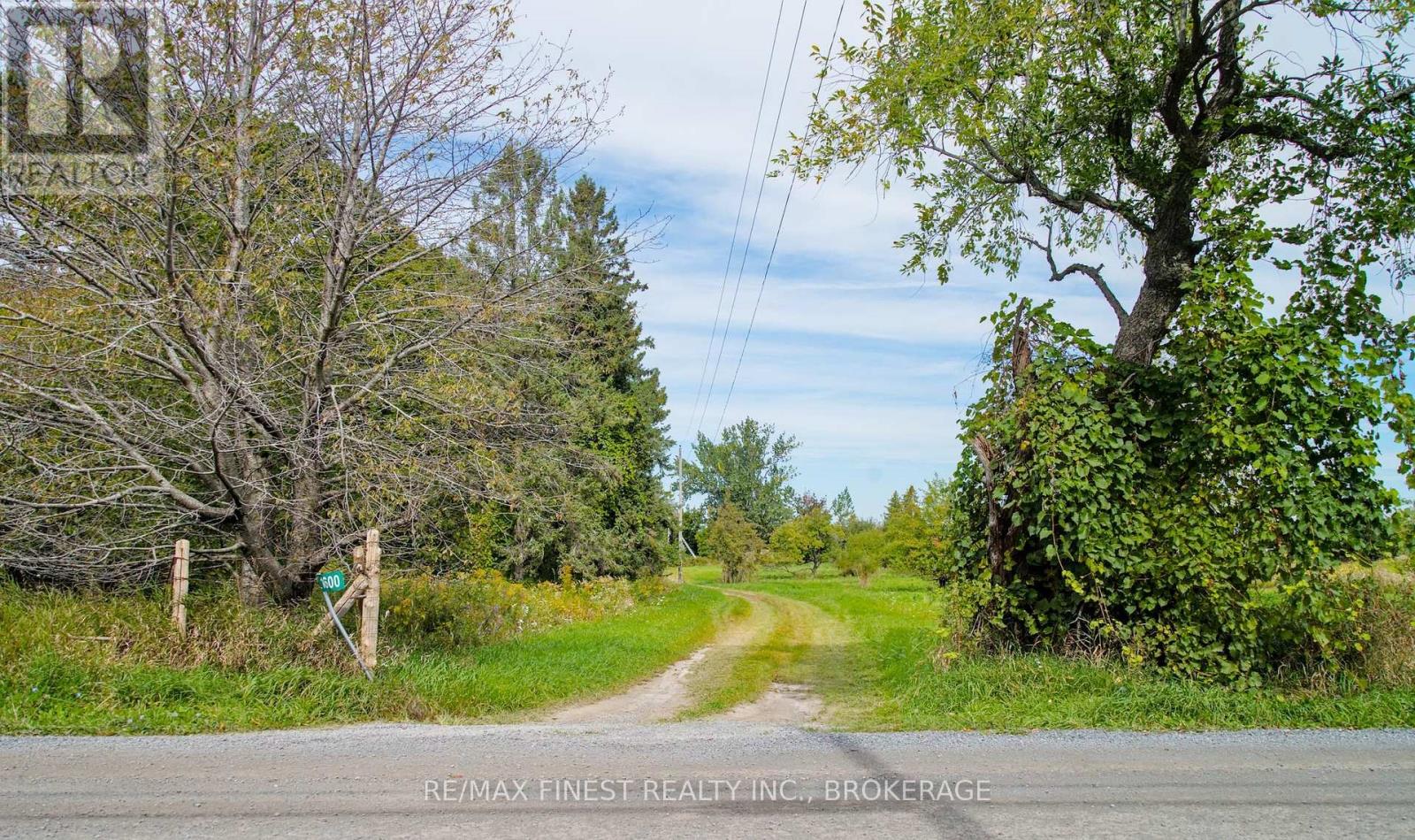1600 Front Road Property Photo 38