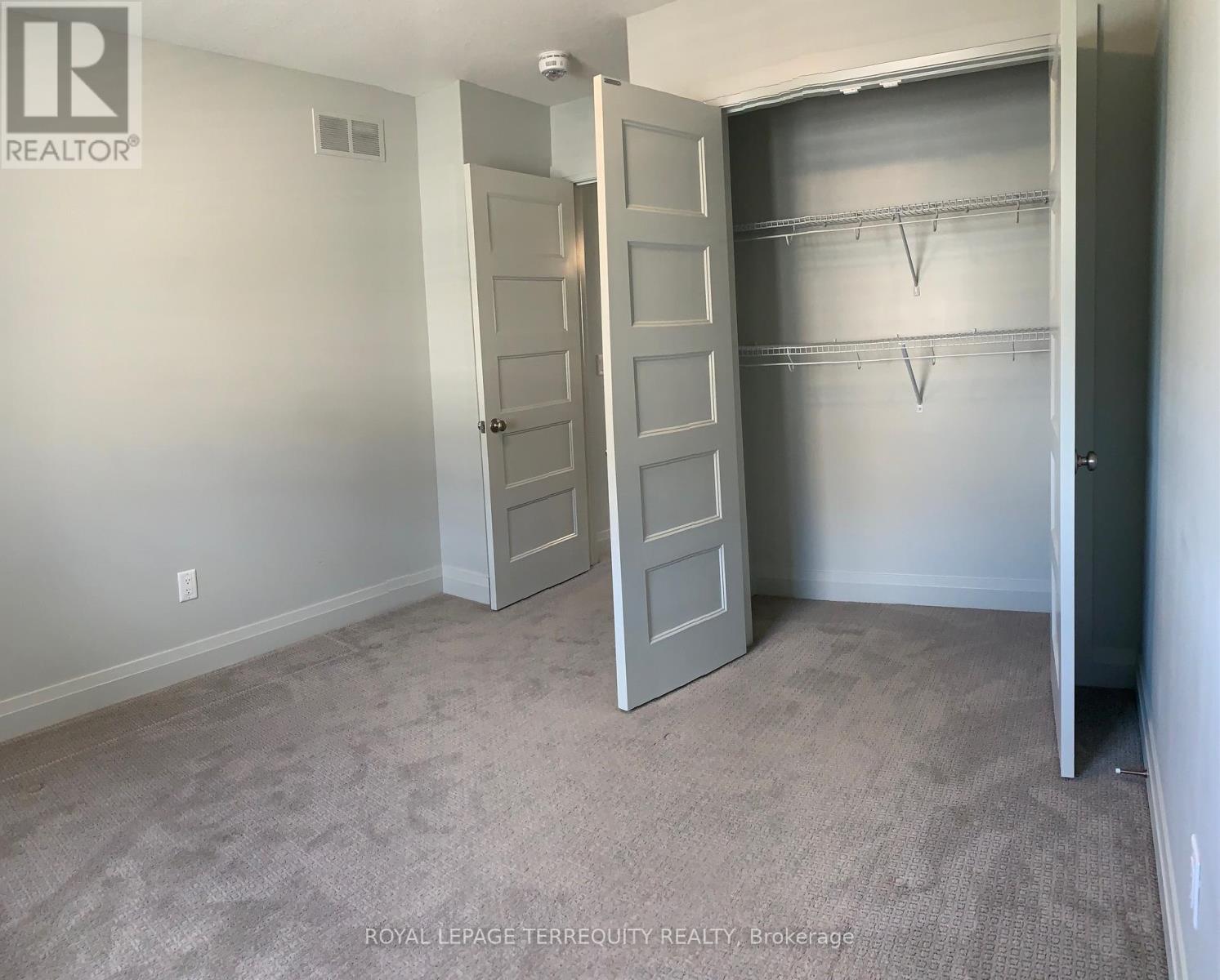 2 - 3025 Singleton Avenue Property Photo 20