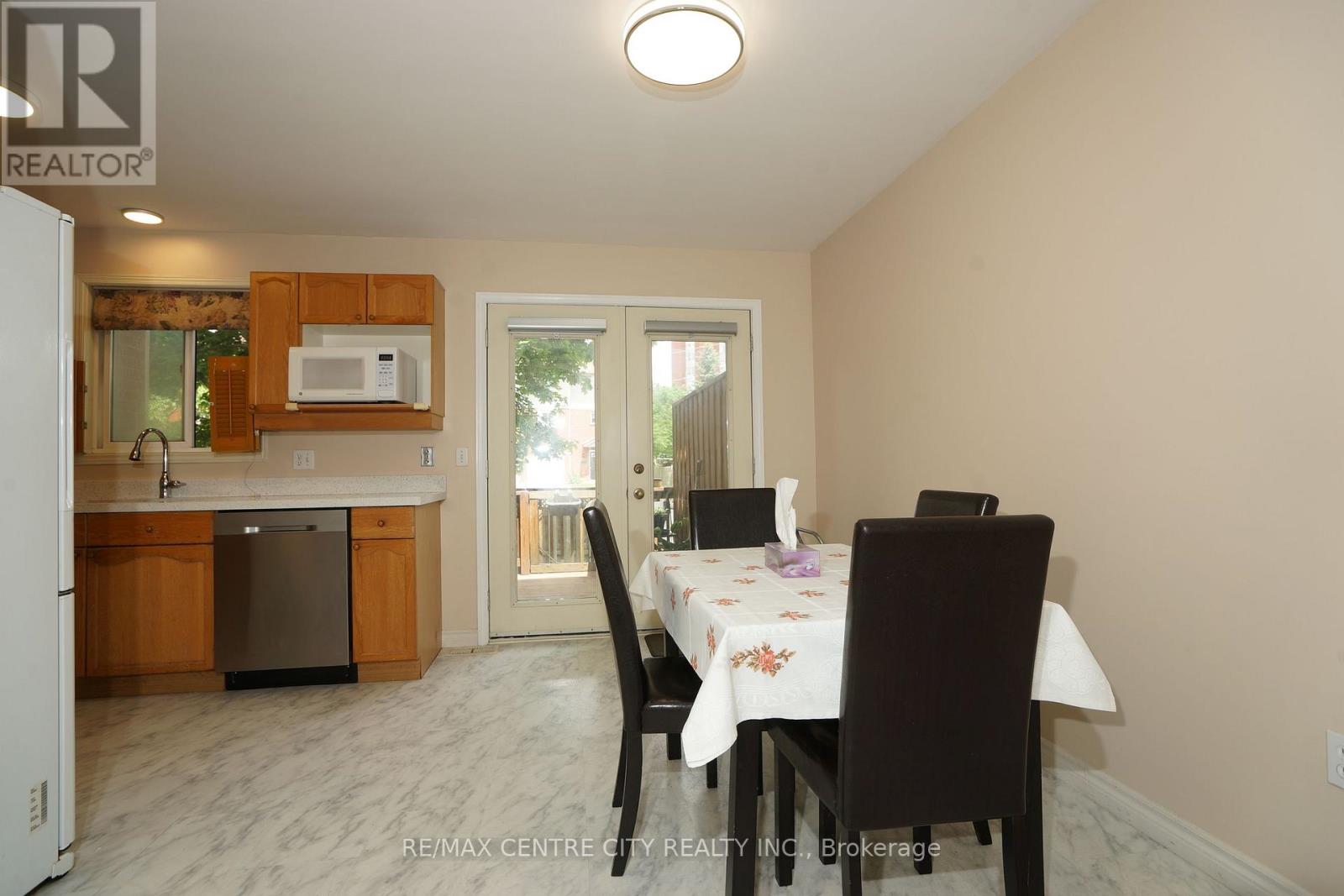8 - 50 Chapman Court Property Photo 8