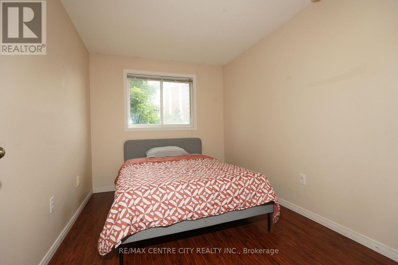 8 - 50 Chapman Court Property Photo 16