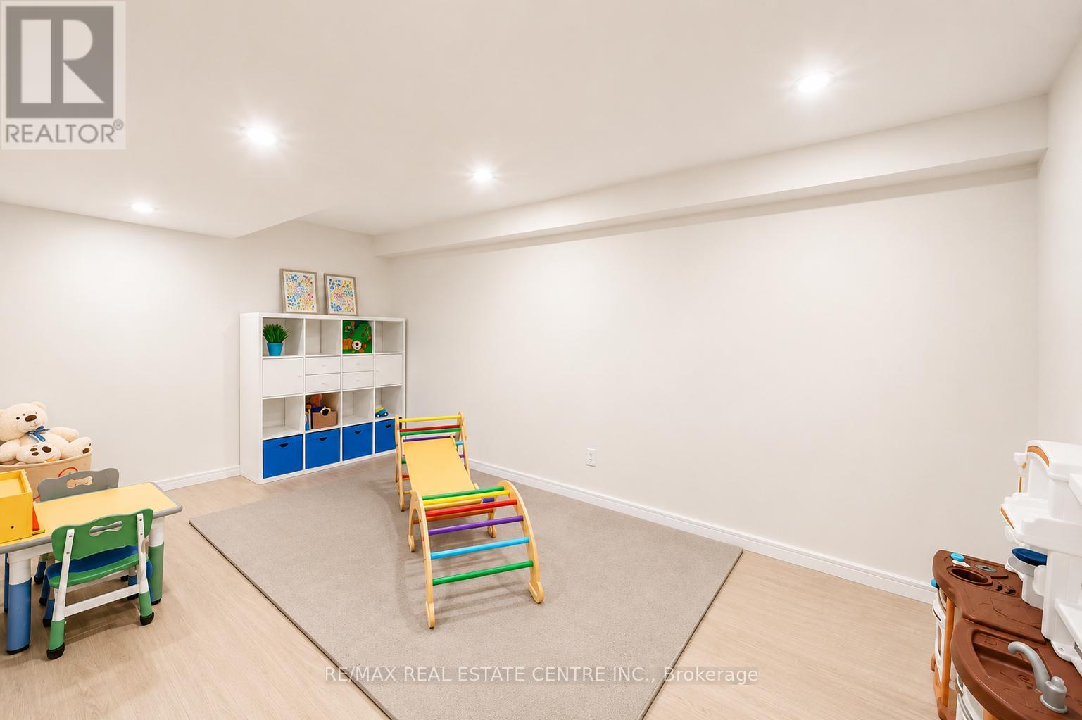 199 Alderson Court Property Photo 25