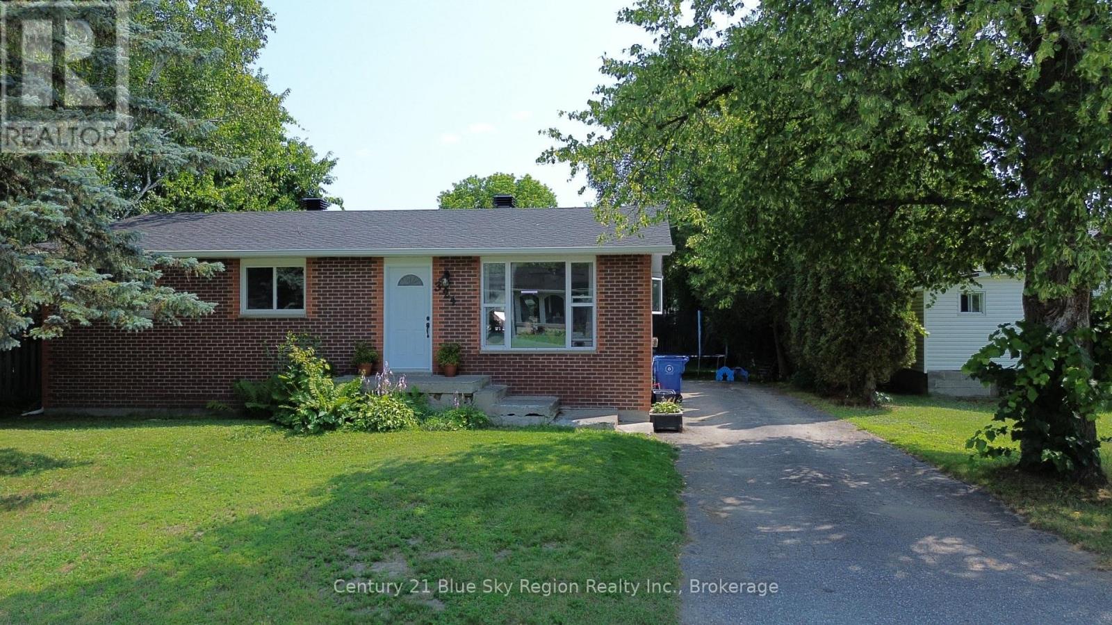 324 King Street Property Photo 2