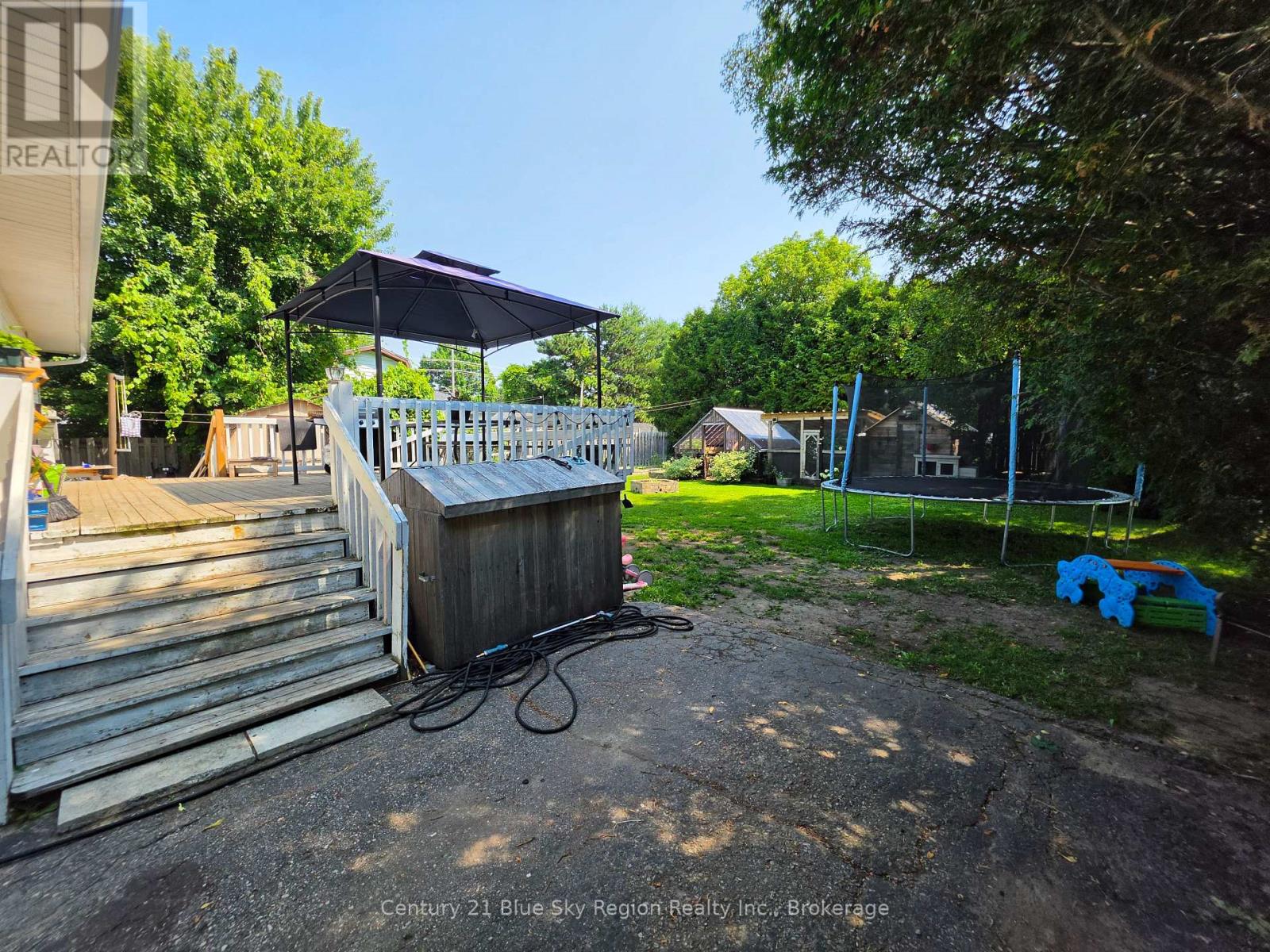 324 King Street Property Photo 25