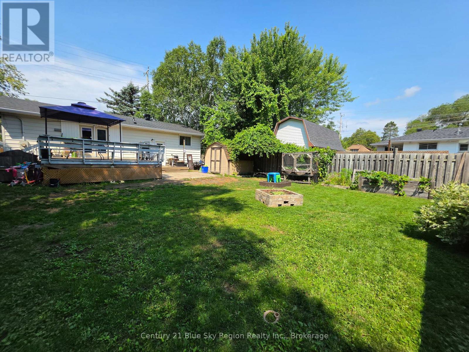 324 King Street Property Photo 27